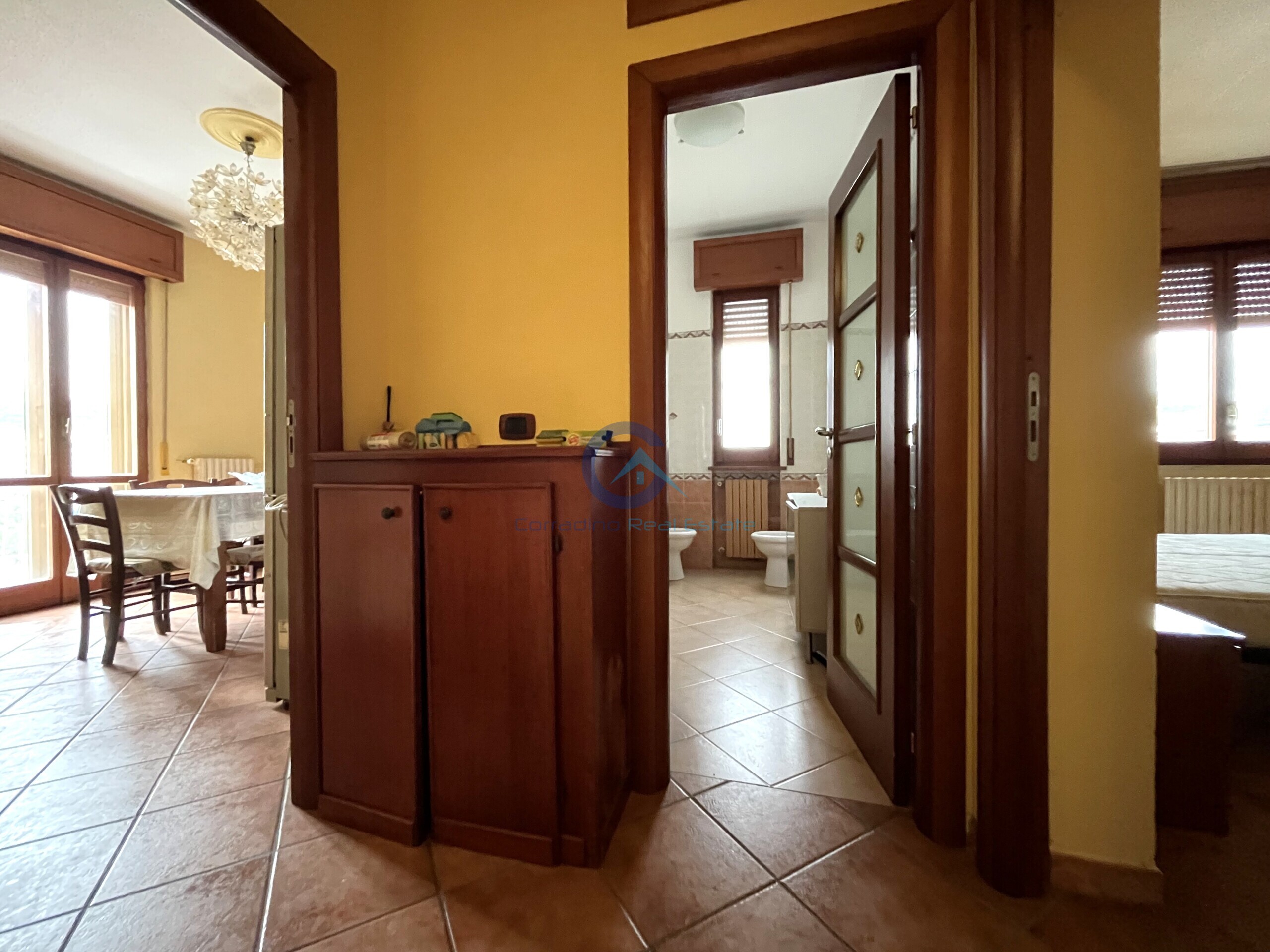 Quadrilocale in vendita in viale magna grecia 156, Catanzaro