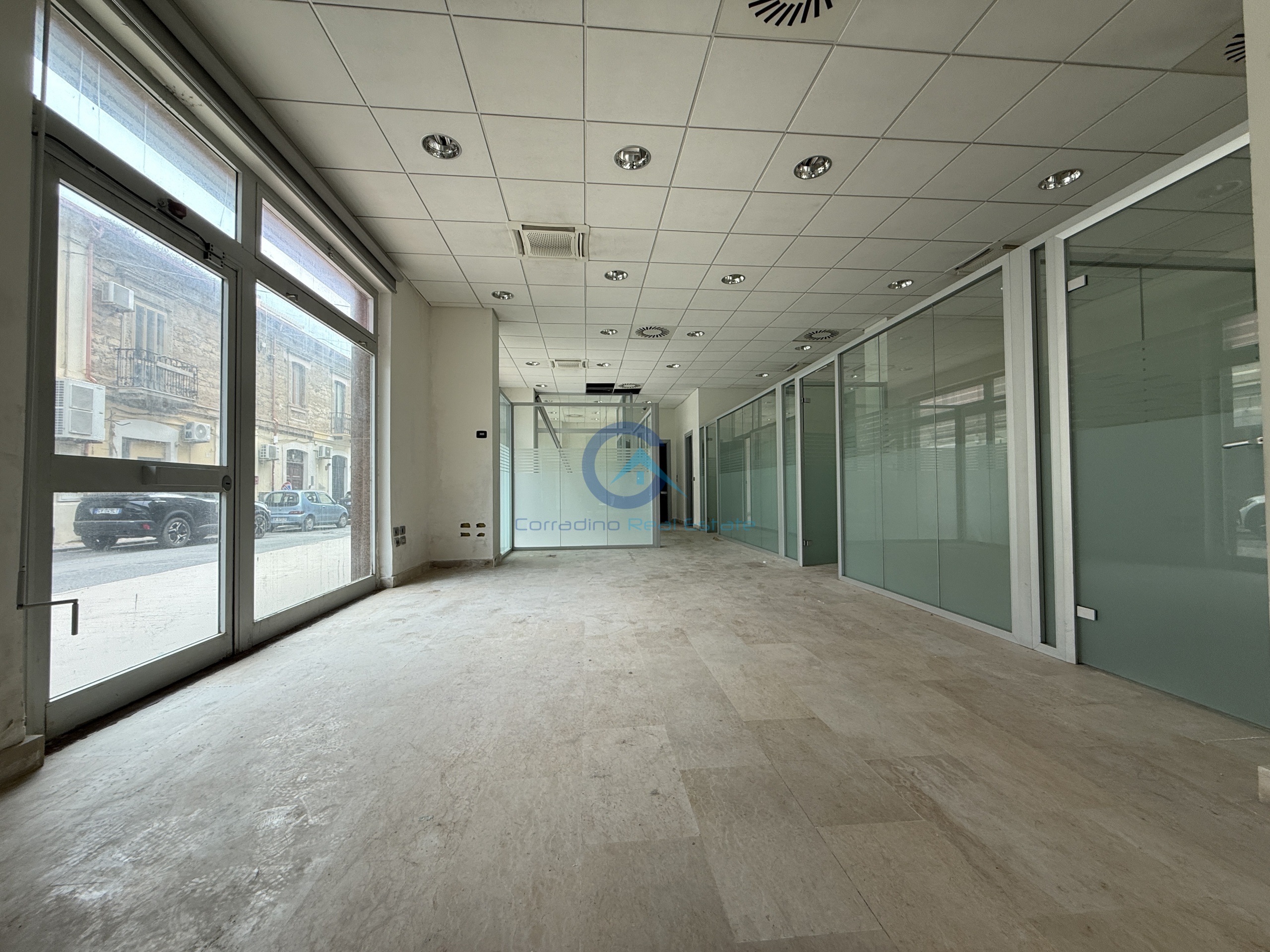 Locale commerciale in affitto in via nazario sauro 9, Catanzaro