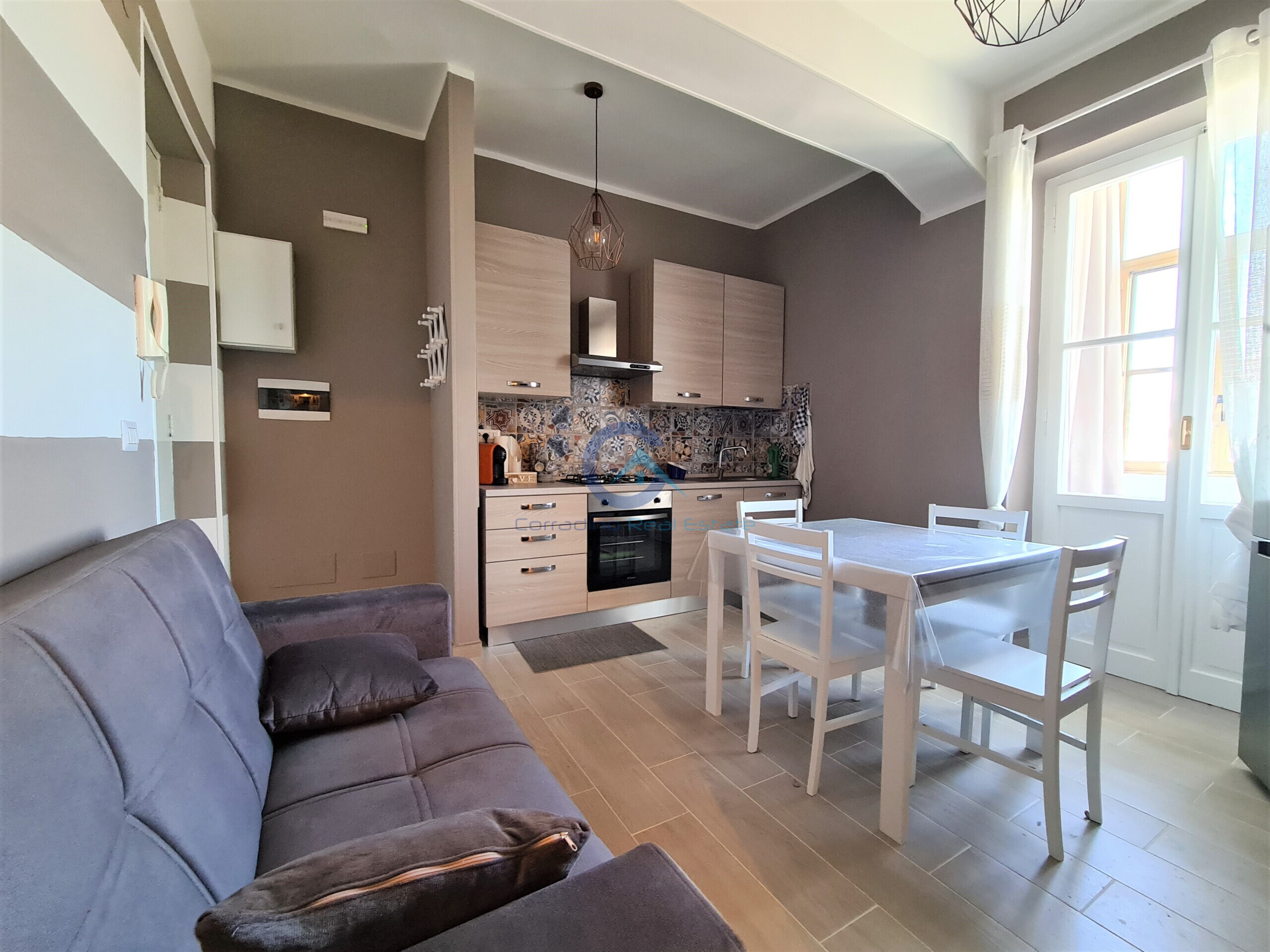 Quadrilocale ristrutturato in via murano 5, Catanzaro