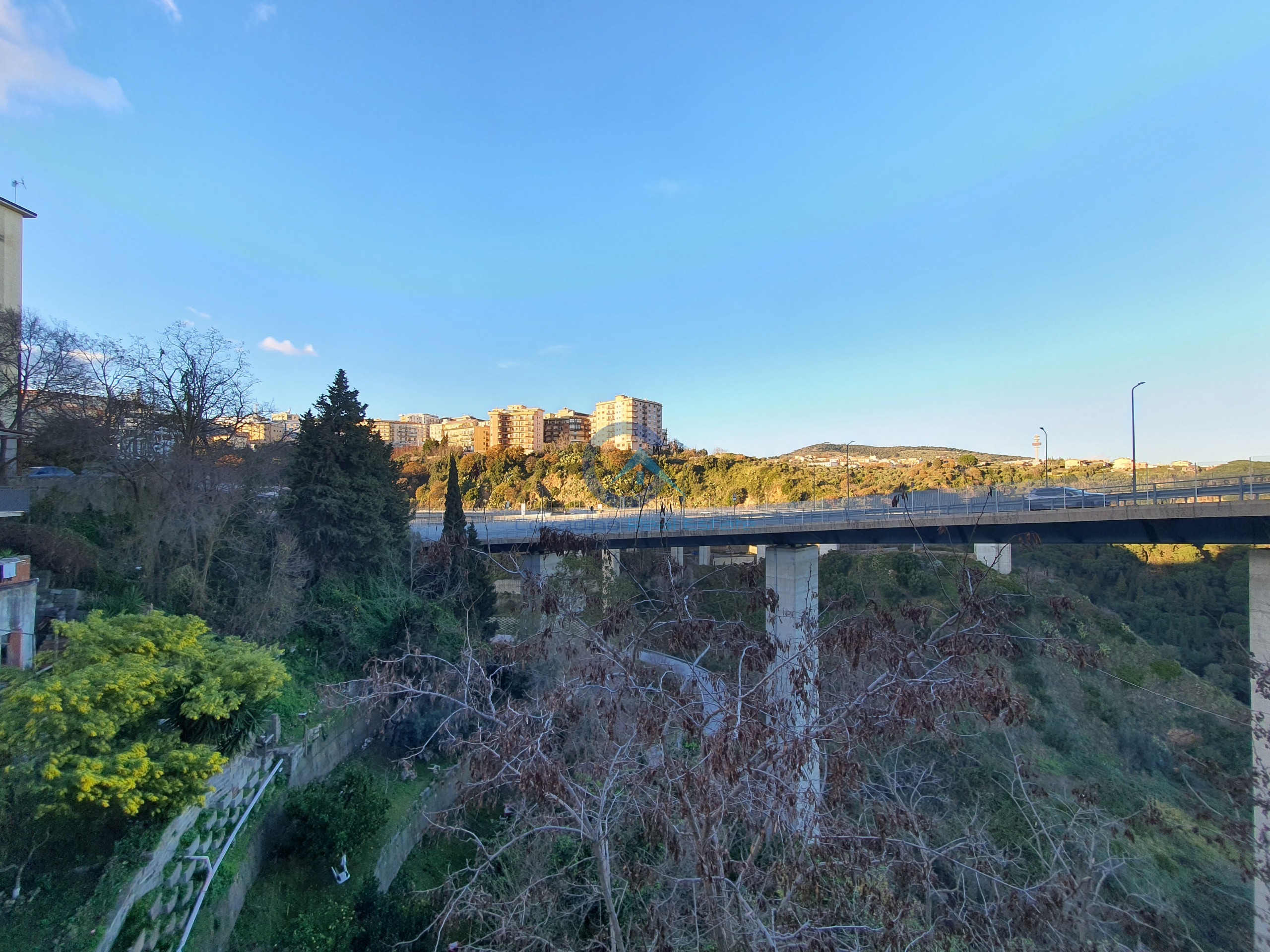 Bilocale da ristrutturare in via sant'agostino 2, Catanzaro