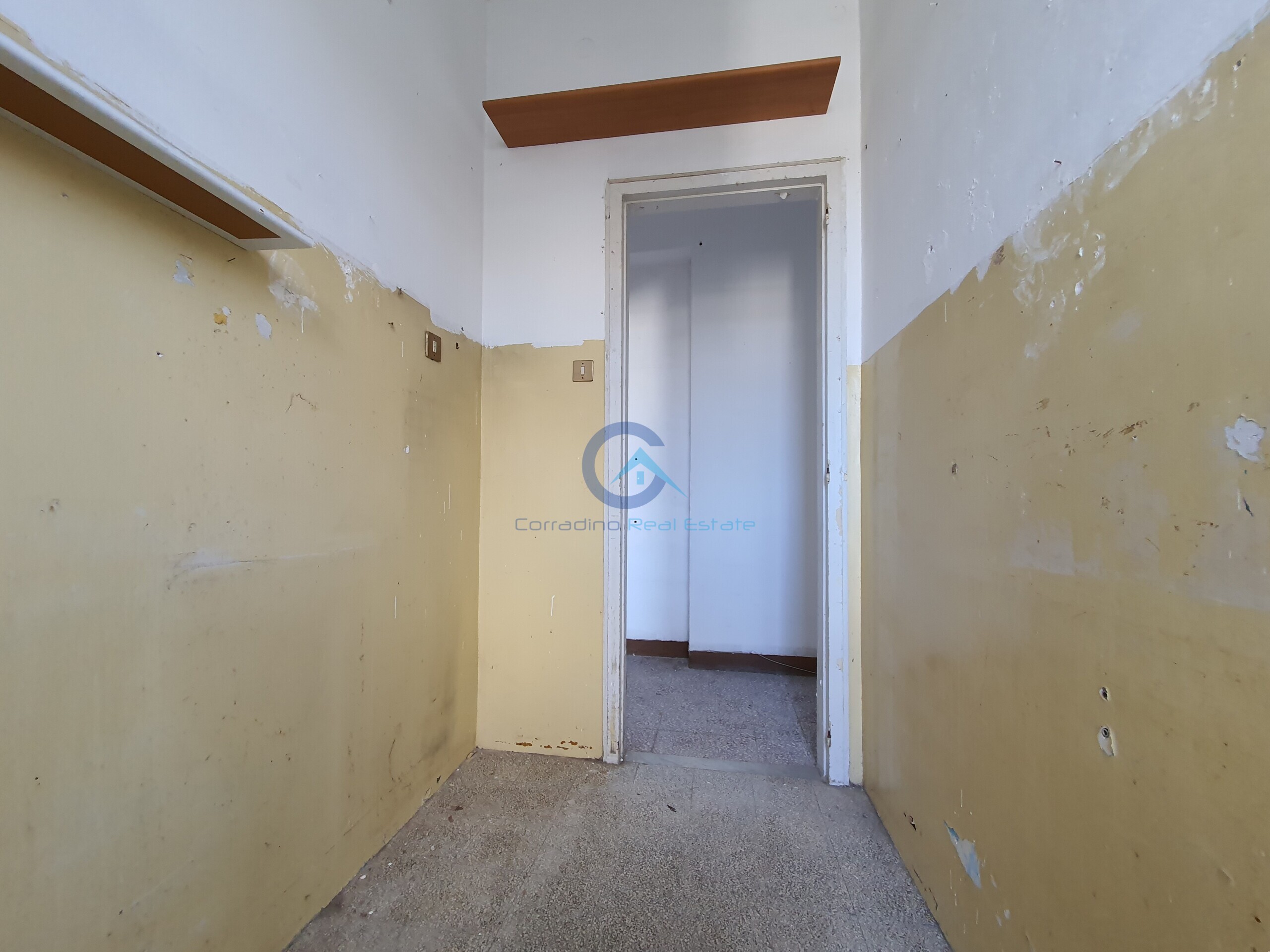 Bilocale da ristrutturare in via sant'agostino 2, Catanzaro