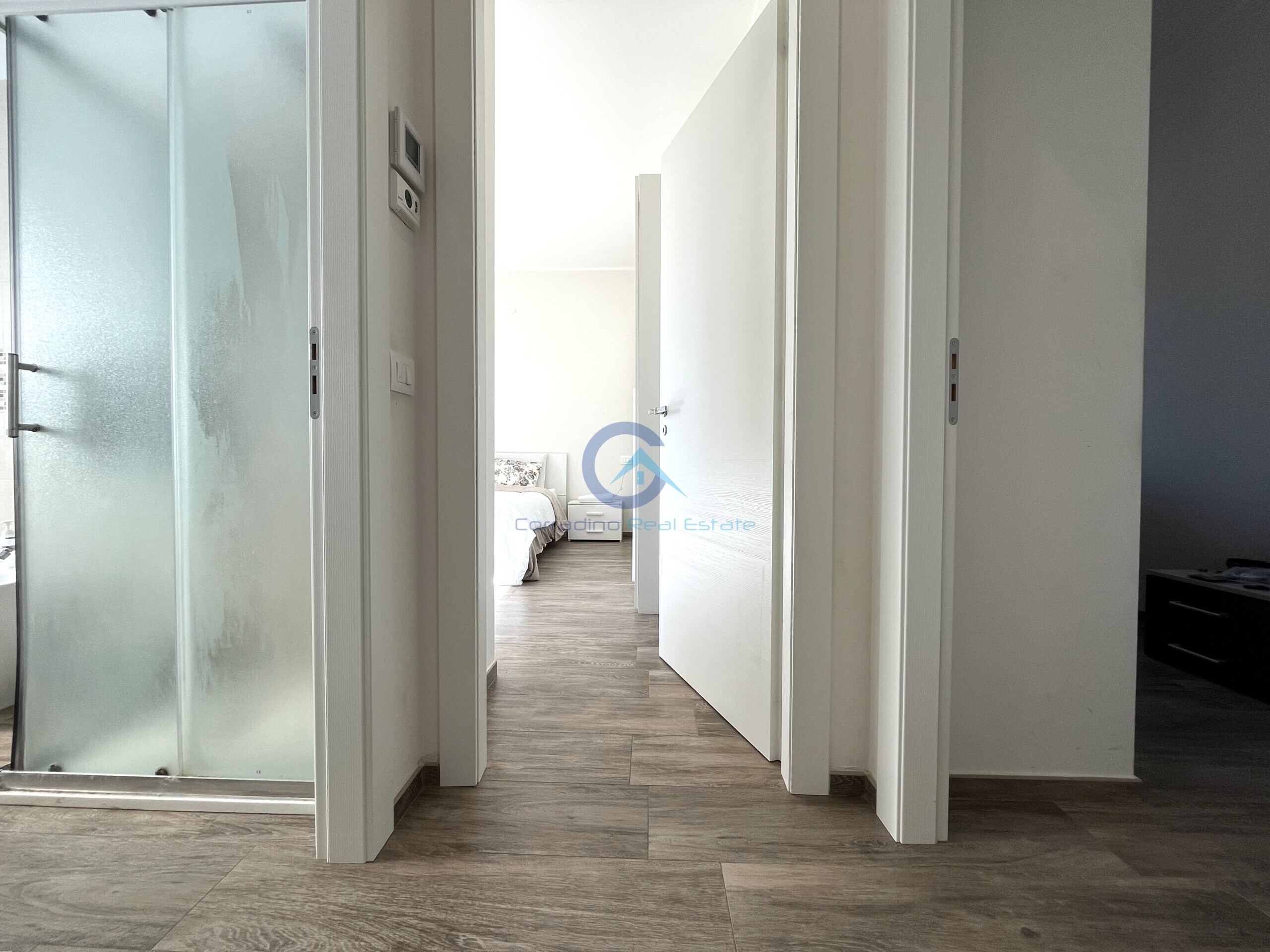 Trilocale vista mare in traversa iv viale crotone 8, Catanzaro