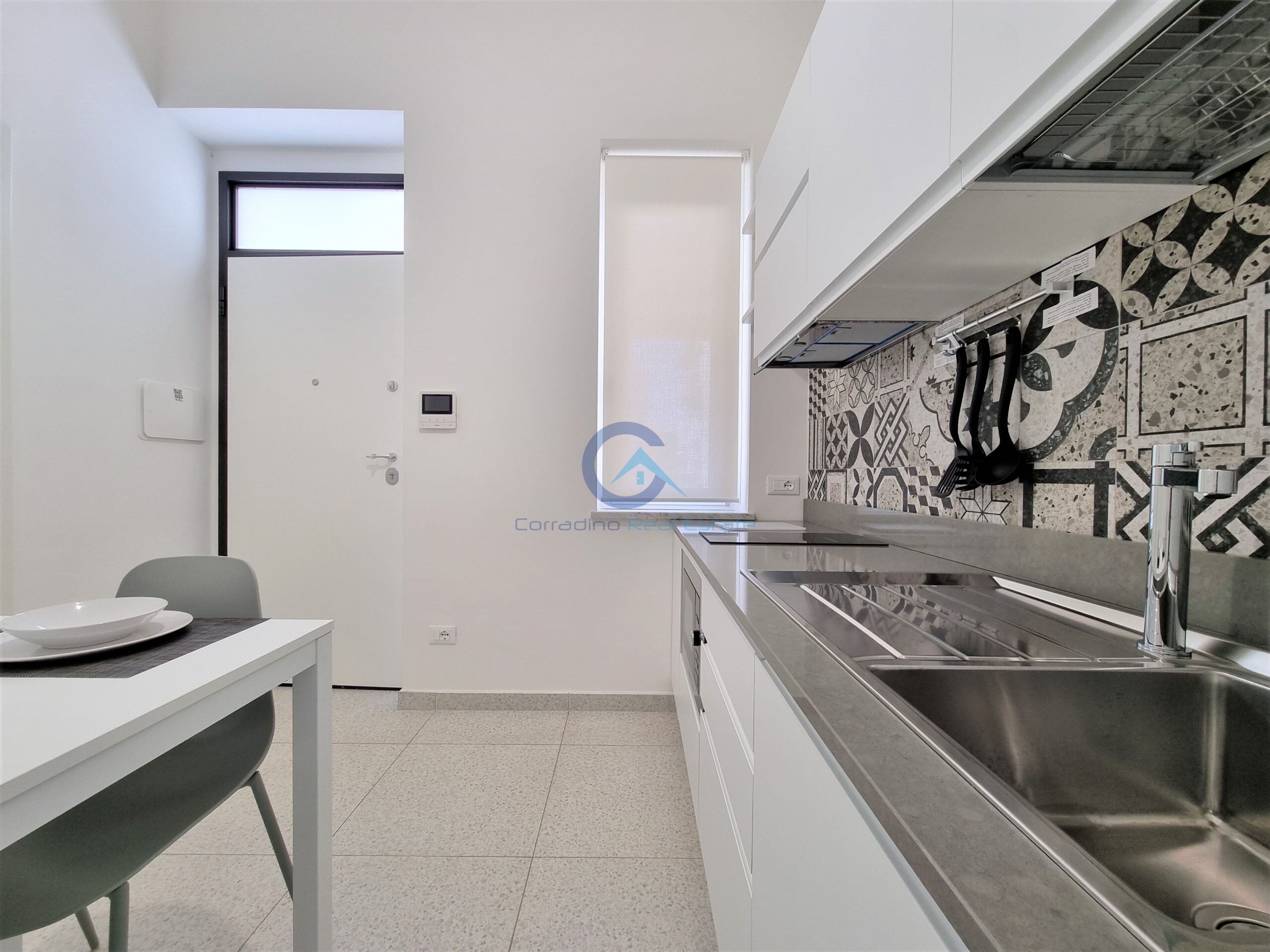 Bilocale con terrazzo, Catanzaro lido