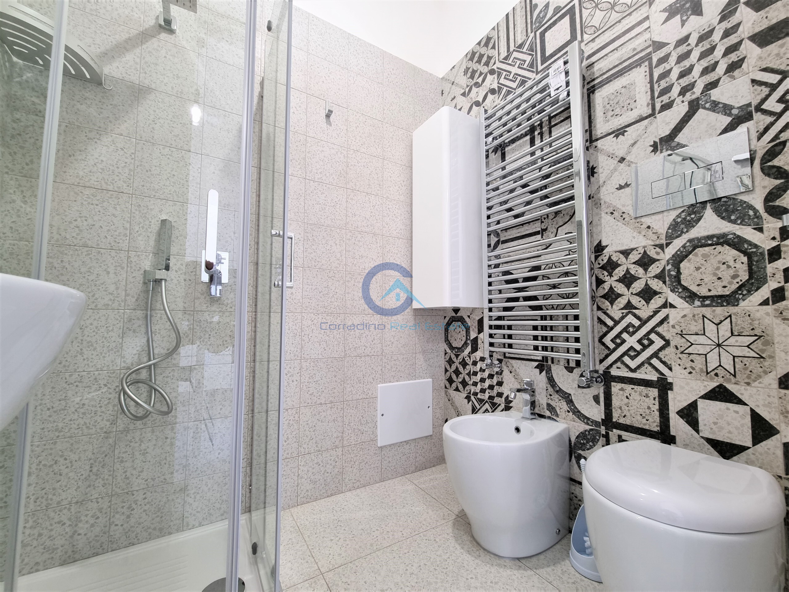 Bilocale con terrazzo, Catanzaro lido