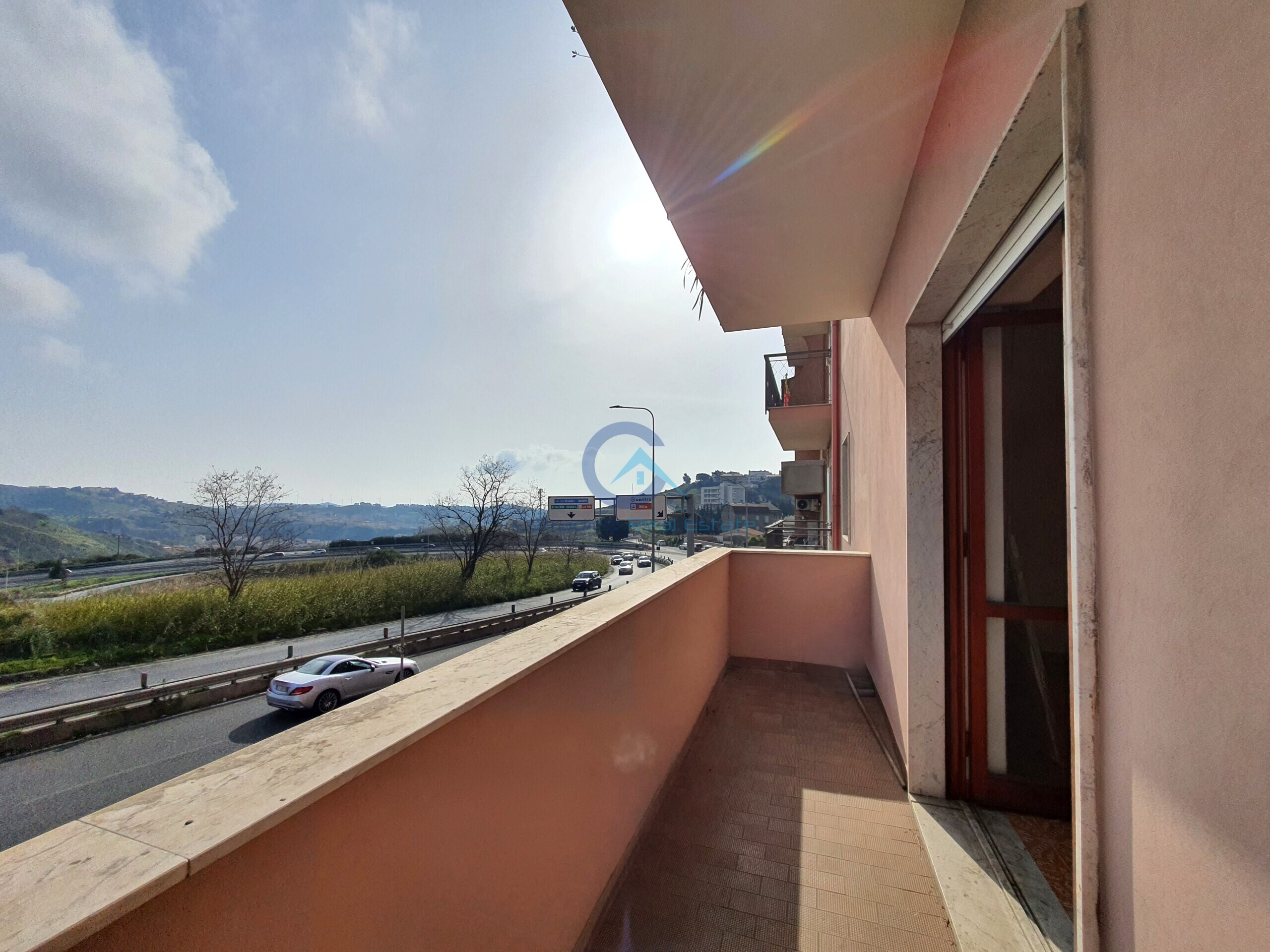 Appartamento da ristrutturare in viale vincenzo de filippis 298, Catanzaro