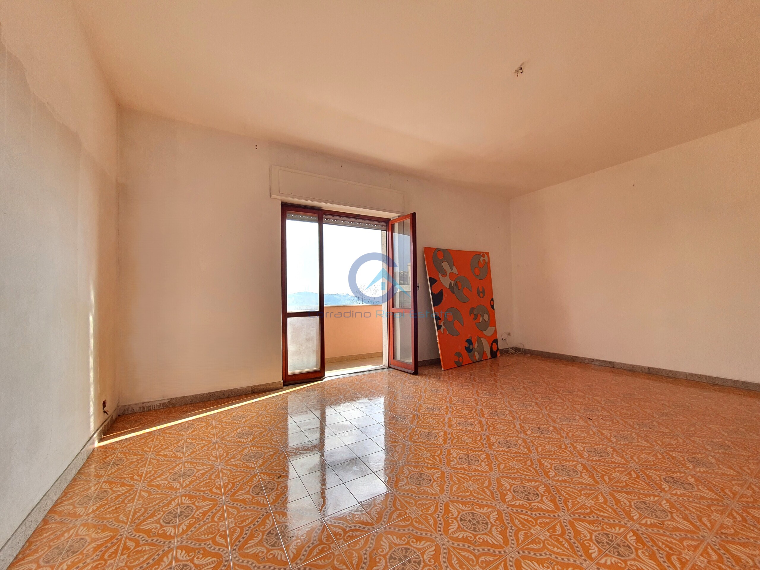 Appartamento da ristrutturare in viale vincenzo de filippis 298, Catanzaro