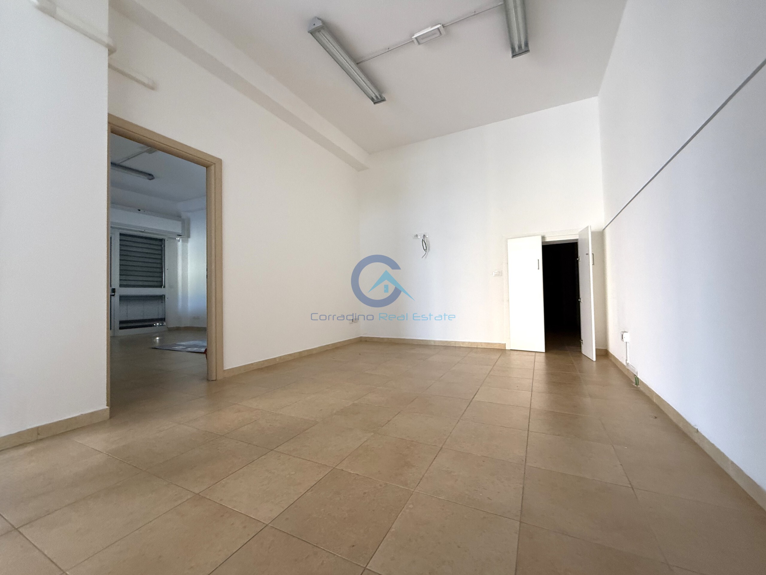 Magazzino in affitto in via milazzo 32, Catanzaro