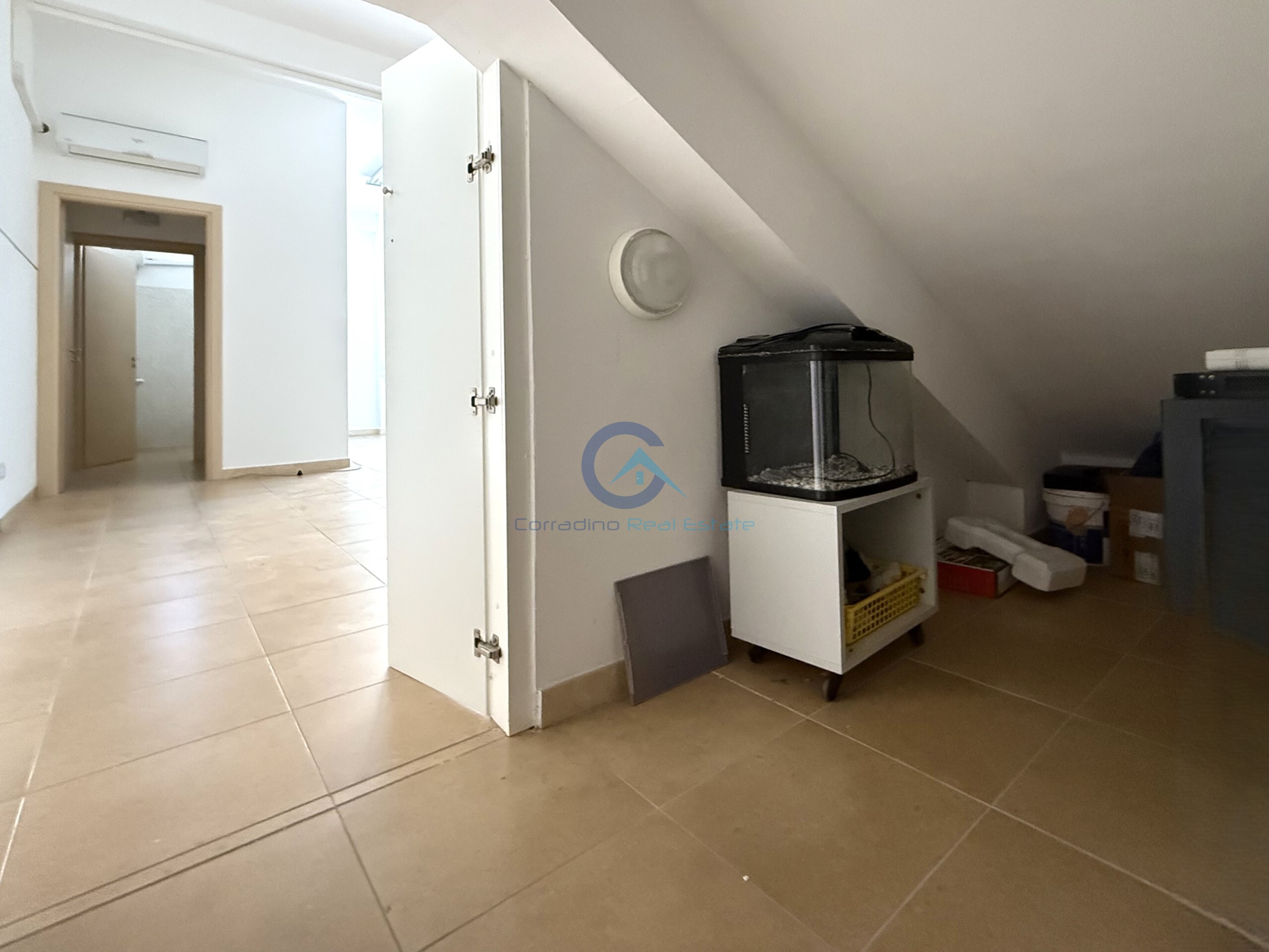 Magazzino in affitto in via milazzo 32, Catanzaro