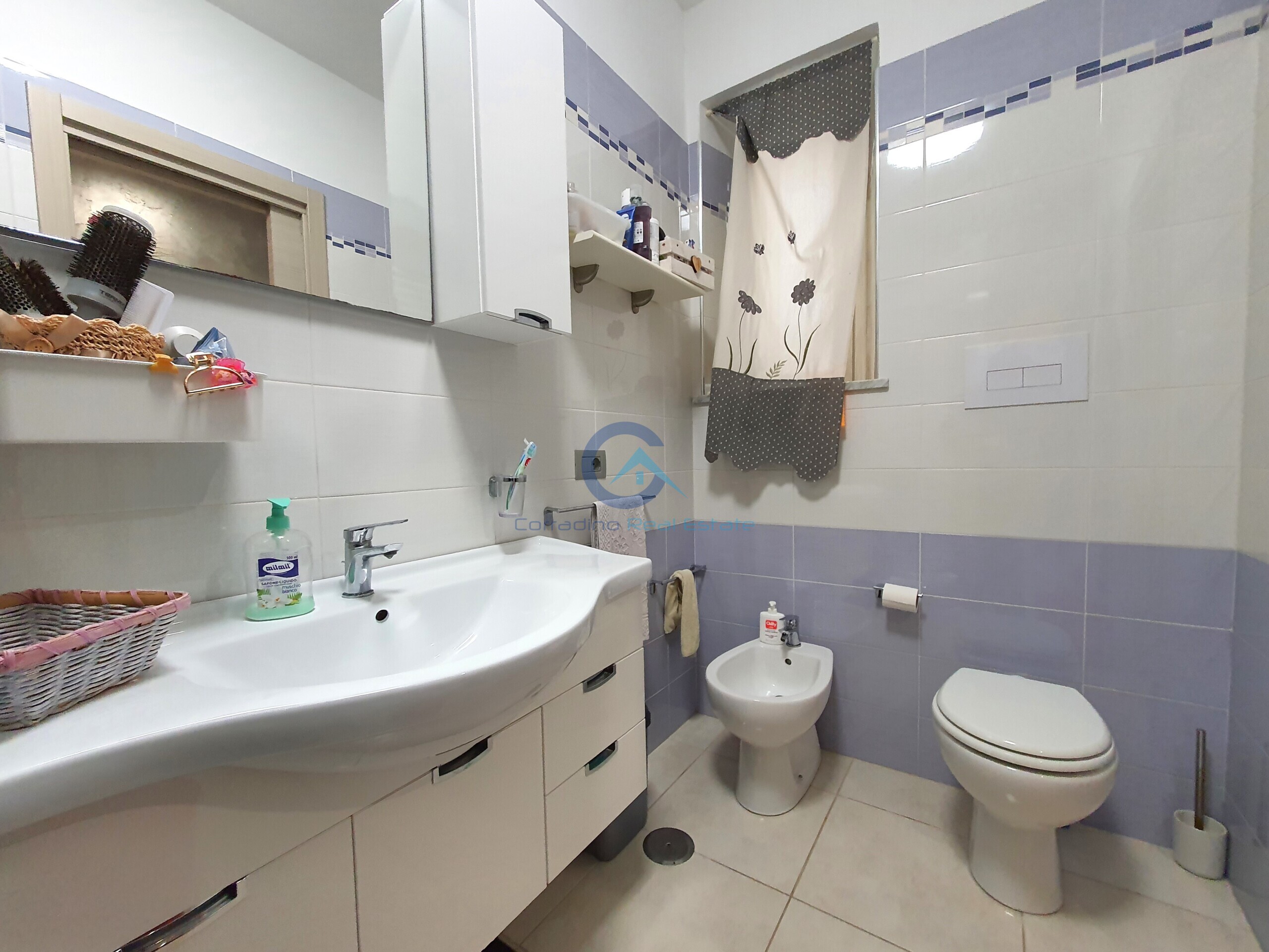 Trilocale in affitto in via domenico marincola pistoia 115, Catanzaro