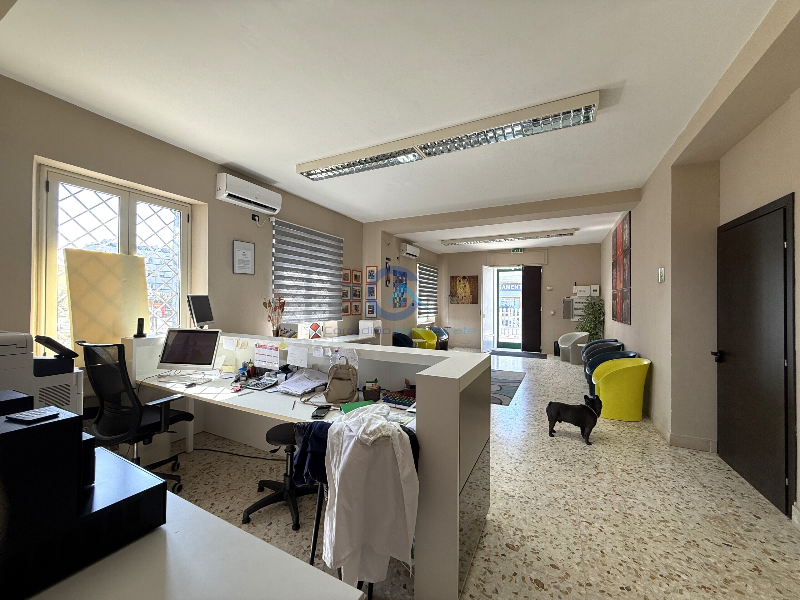 Stabile/Palazzo con terrazzo in viale magna grecia 247, Catanzaro