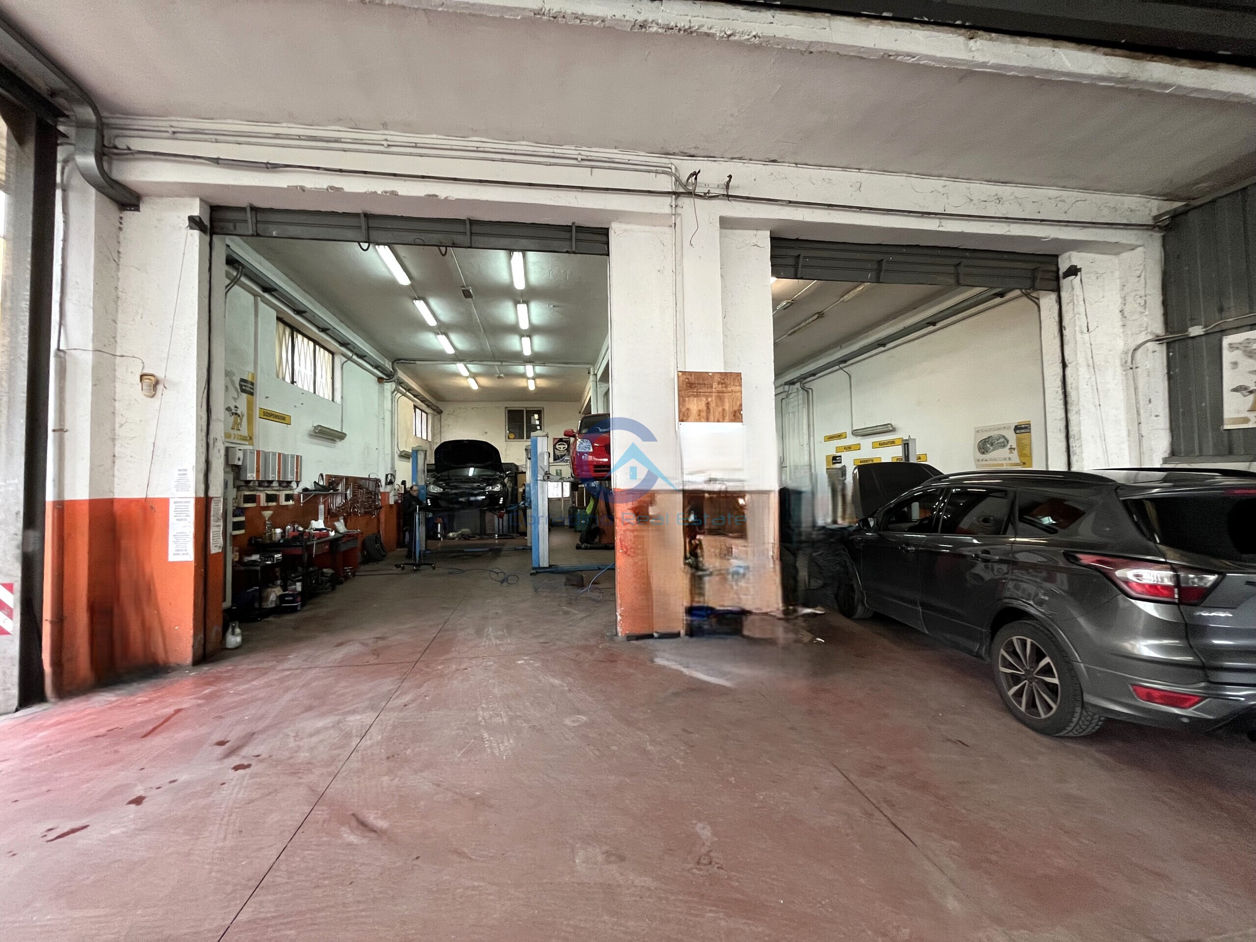 Laboratorio in affitto in strada statale 106 jonica 7, Catanzaro