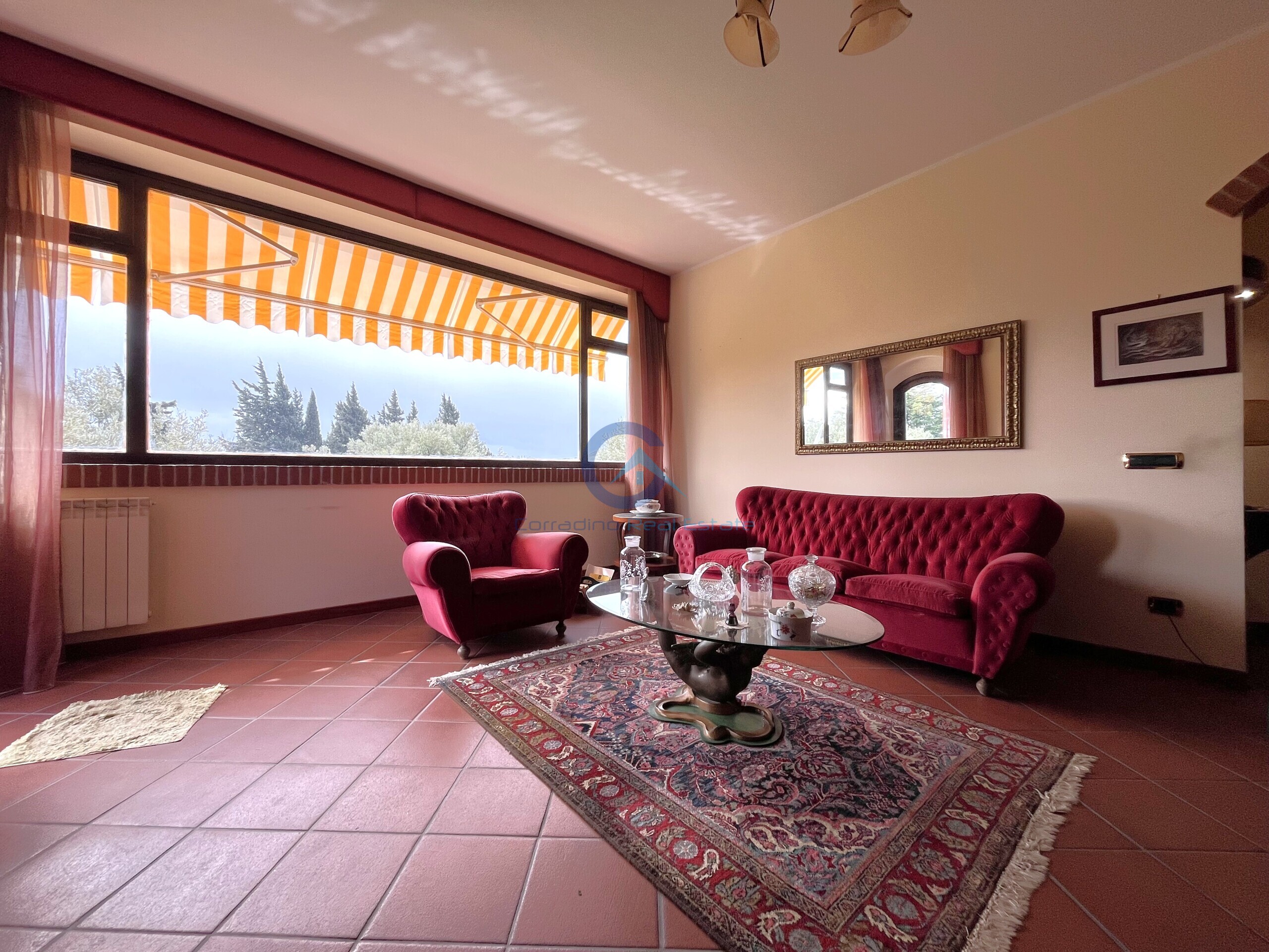 Casa indipendente con giardino in viale dei tulipani 32, Catanzaro