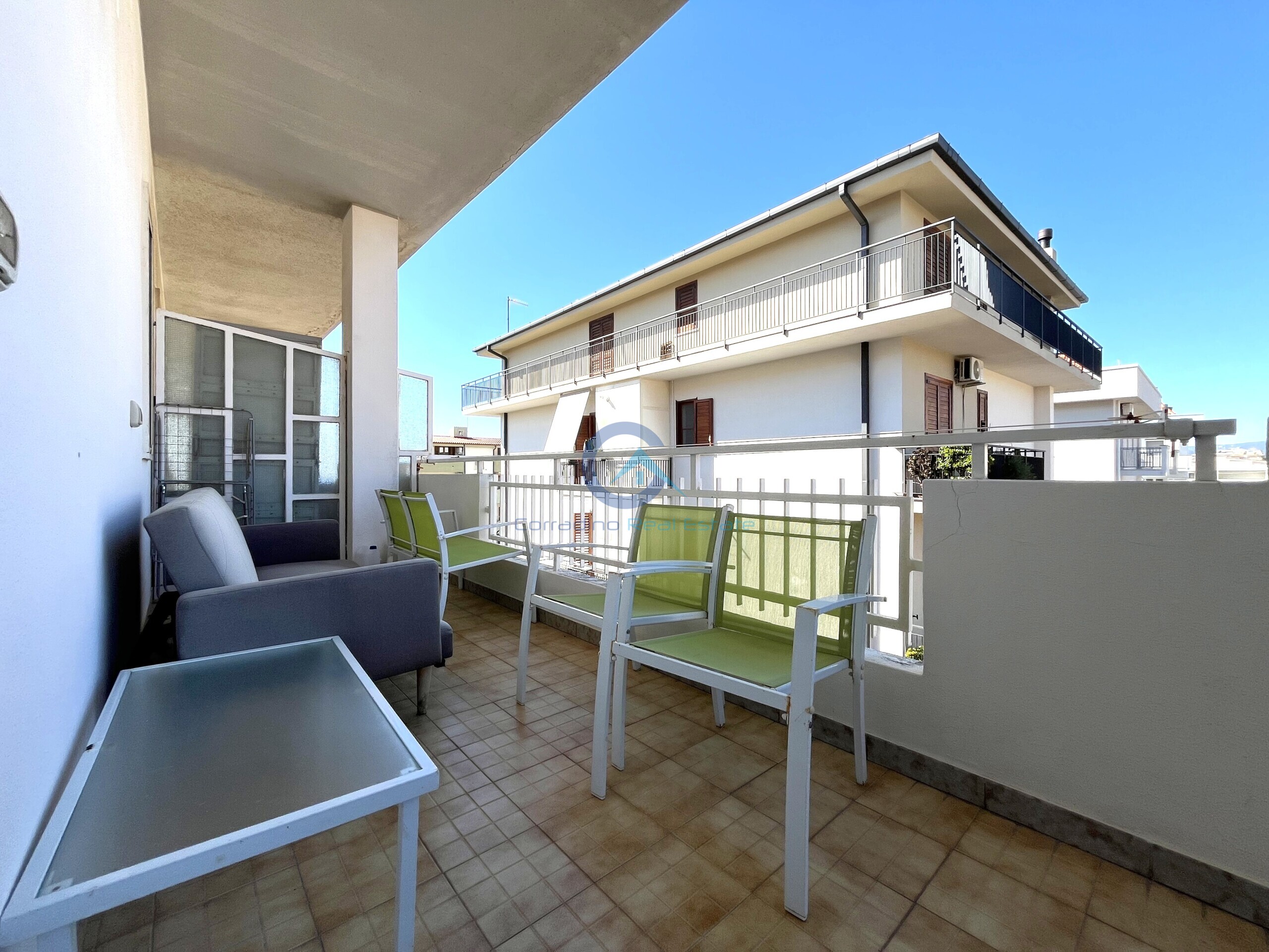 Trilocale con terrazzo in via cagliari 10, Catanzaro