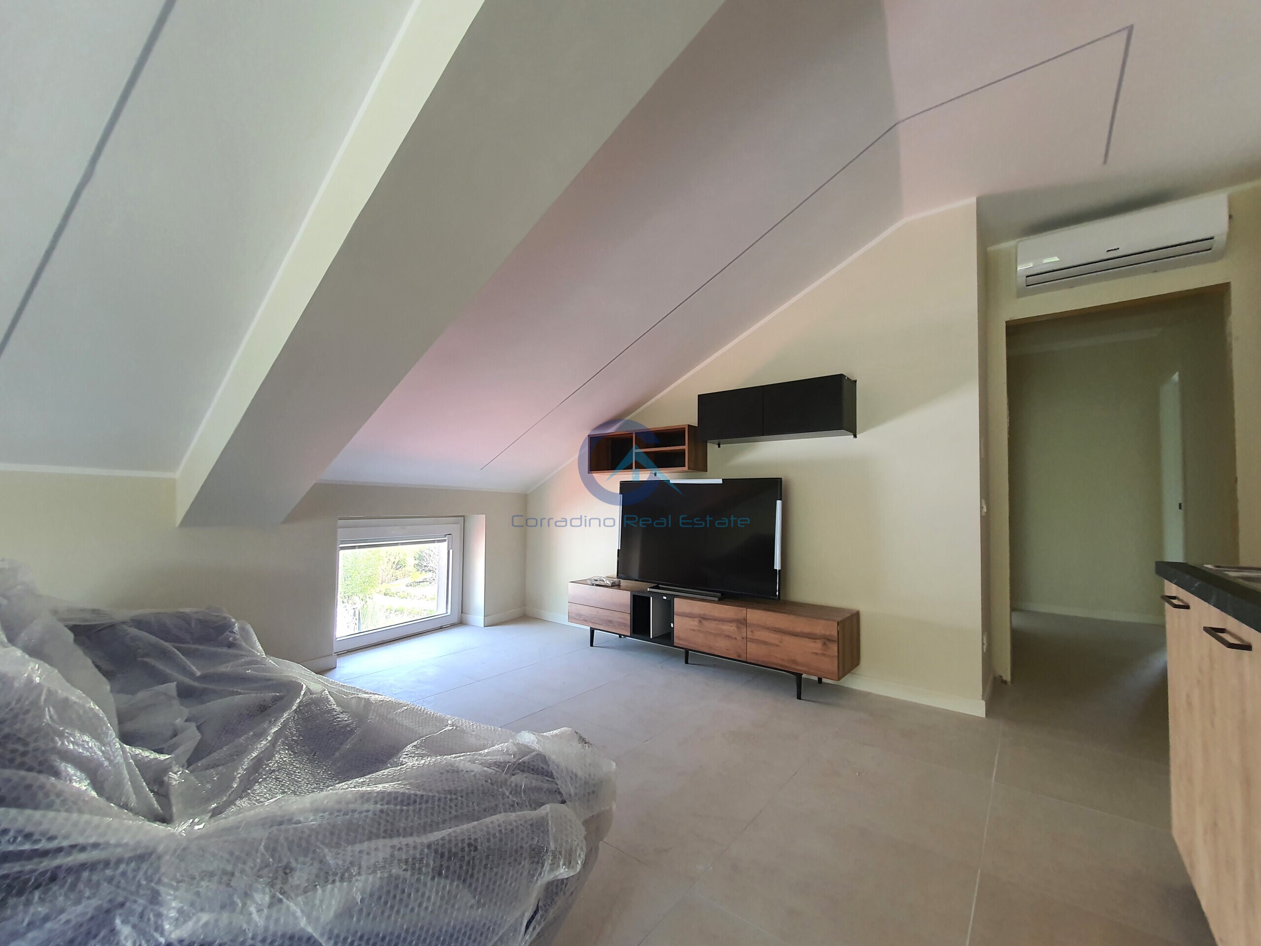 Mansarda ristrutturata in viale lucrezia della valle 95, Catanzaro