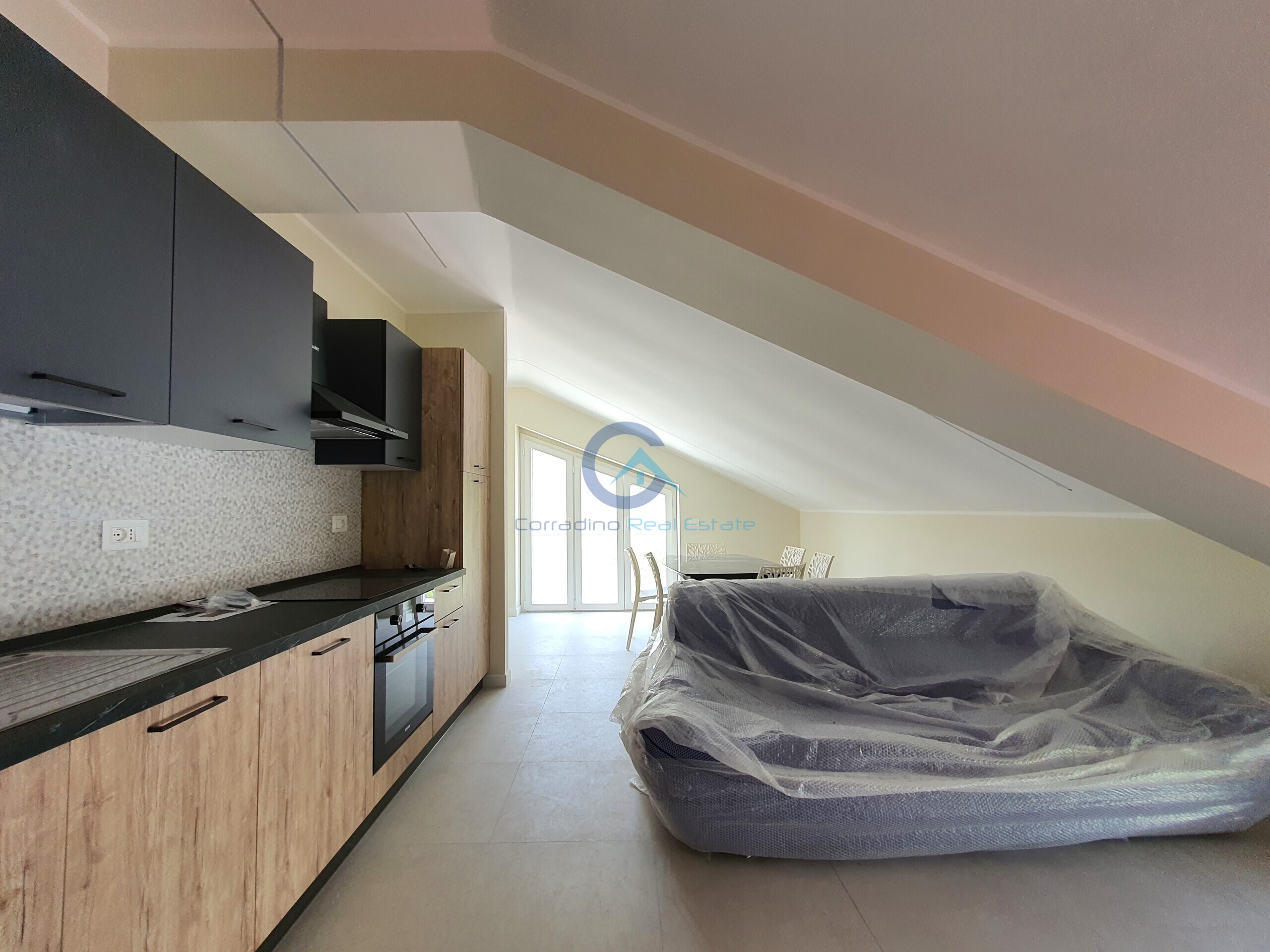 Mansarda ristrutturata in viale lucrezia della valle 95, Catanzaro