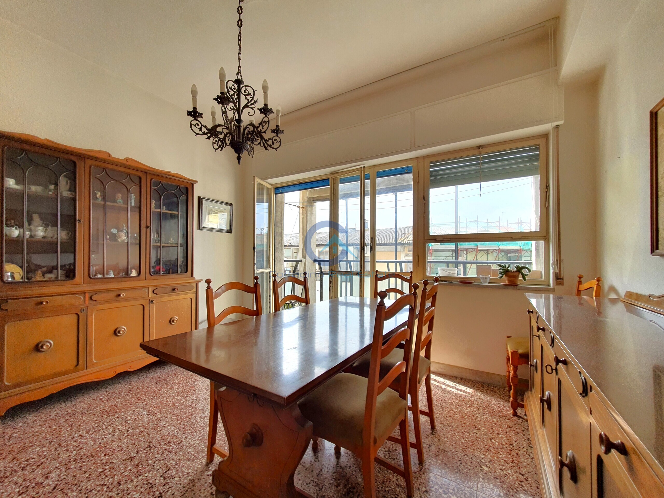 Trilocale da ristrutturare in via gianvincenzo gravina 7, Catanzaro