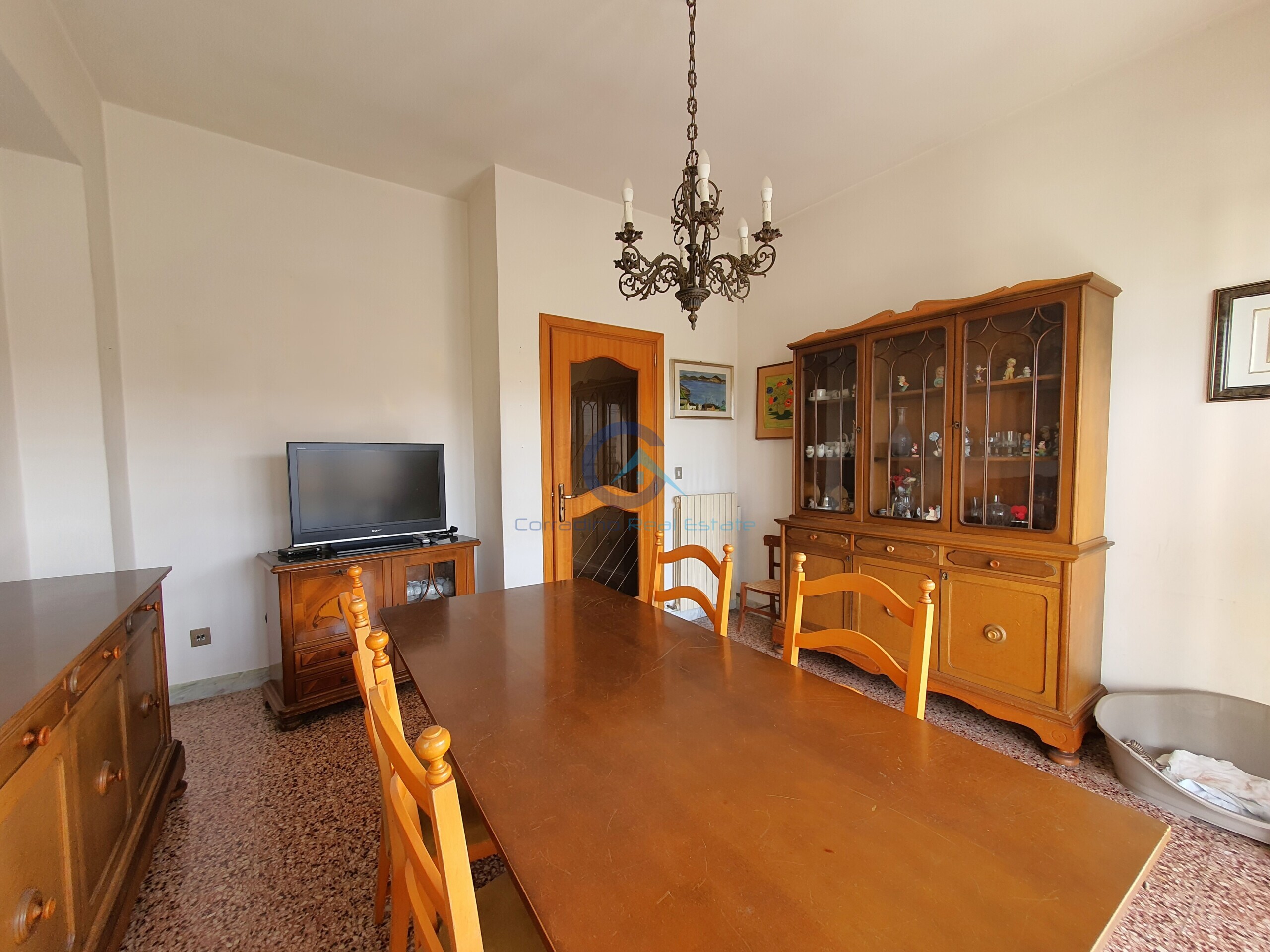 Trilocale da ristrutturare in via gianvincenzo gravina 7, Catanzaro