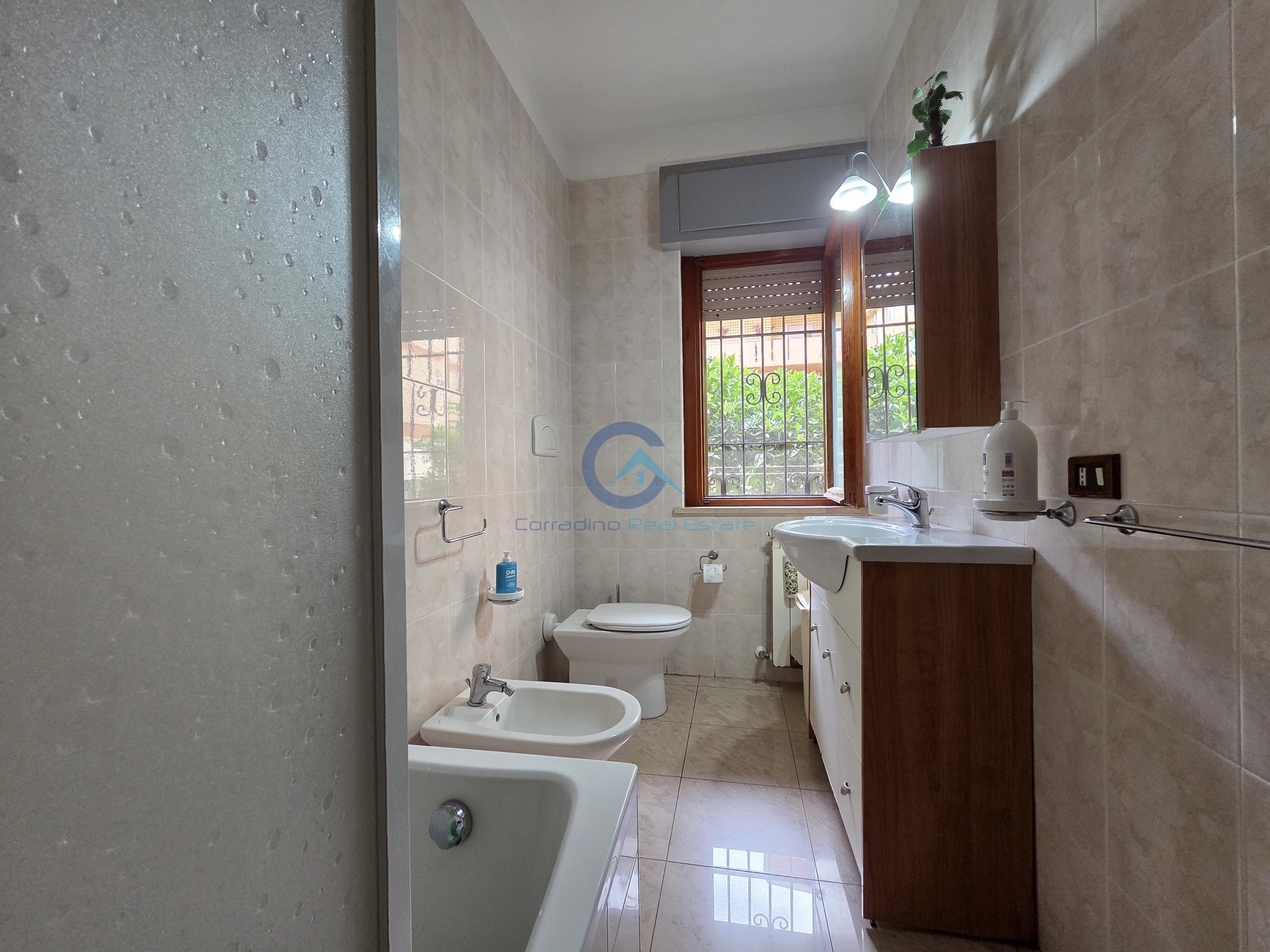 Quadrilocale con giardino, Catanzaro lido