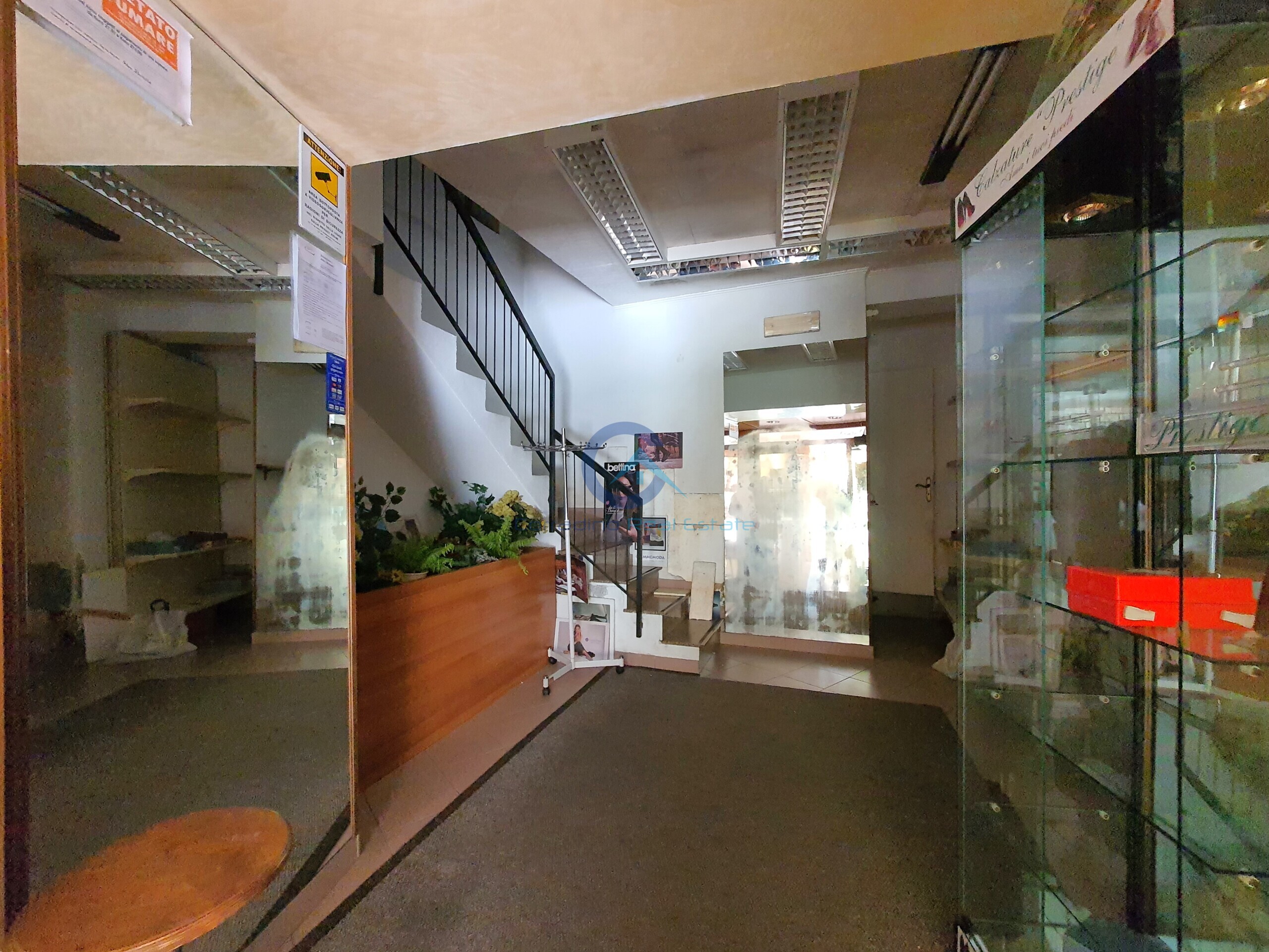 Locale commerciale in affitto in corso giuseppe mazzini 26, Catanzaro