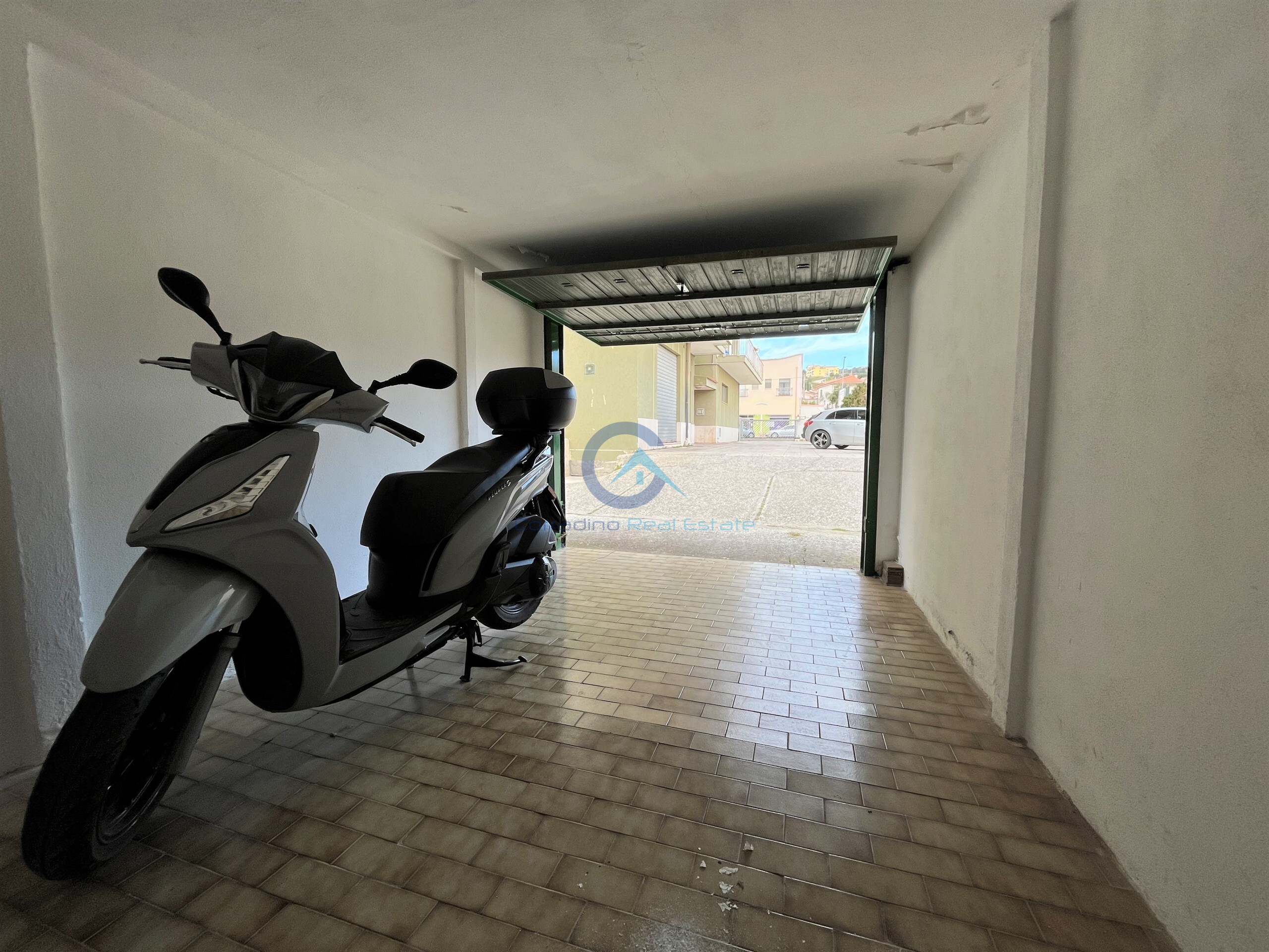 Posto auto coperto in affitto, Catanzaro lido