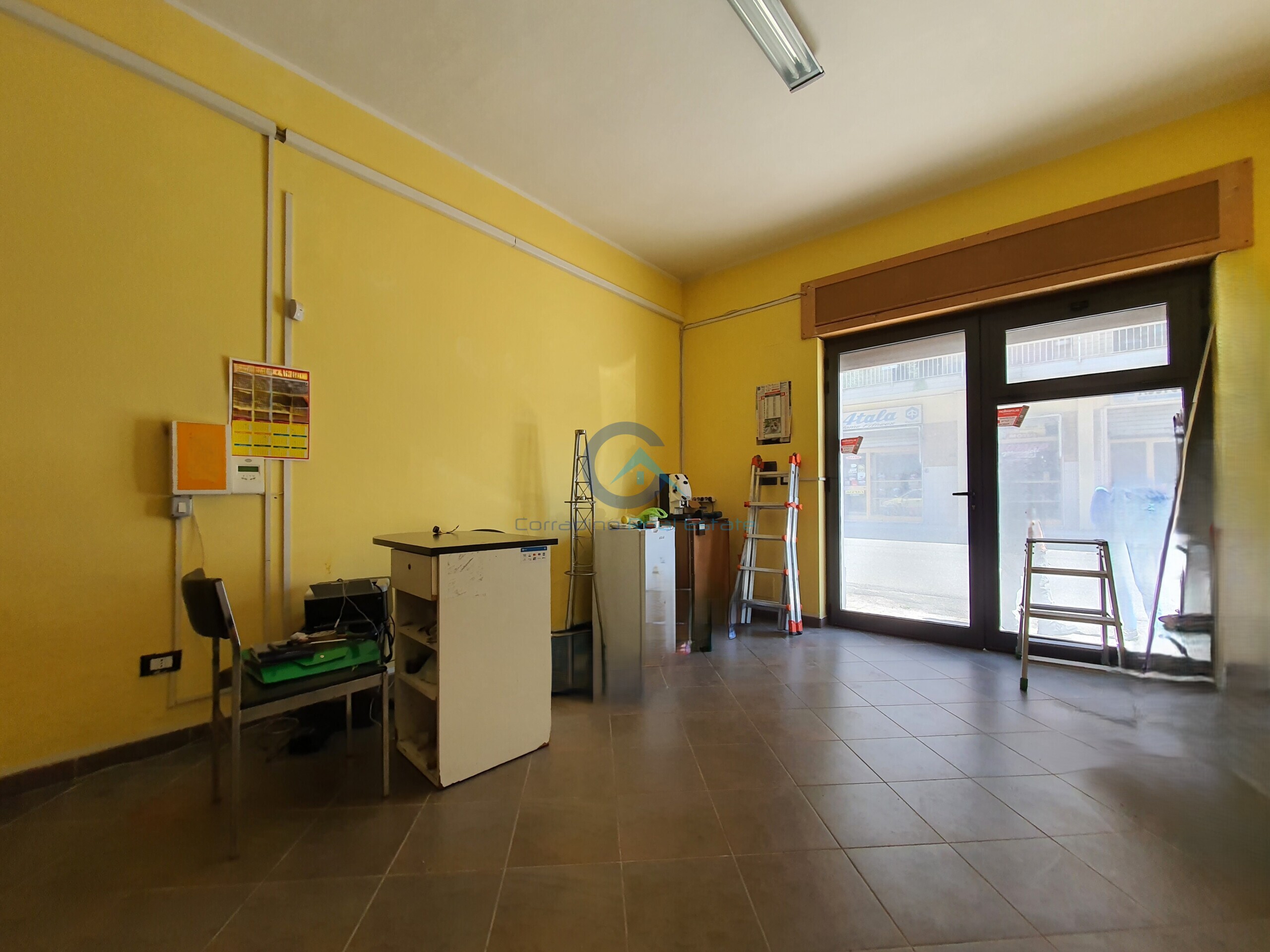 Locale commerciale in affitto in via nazionale 125, Catanzaro