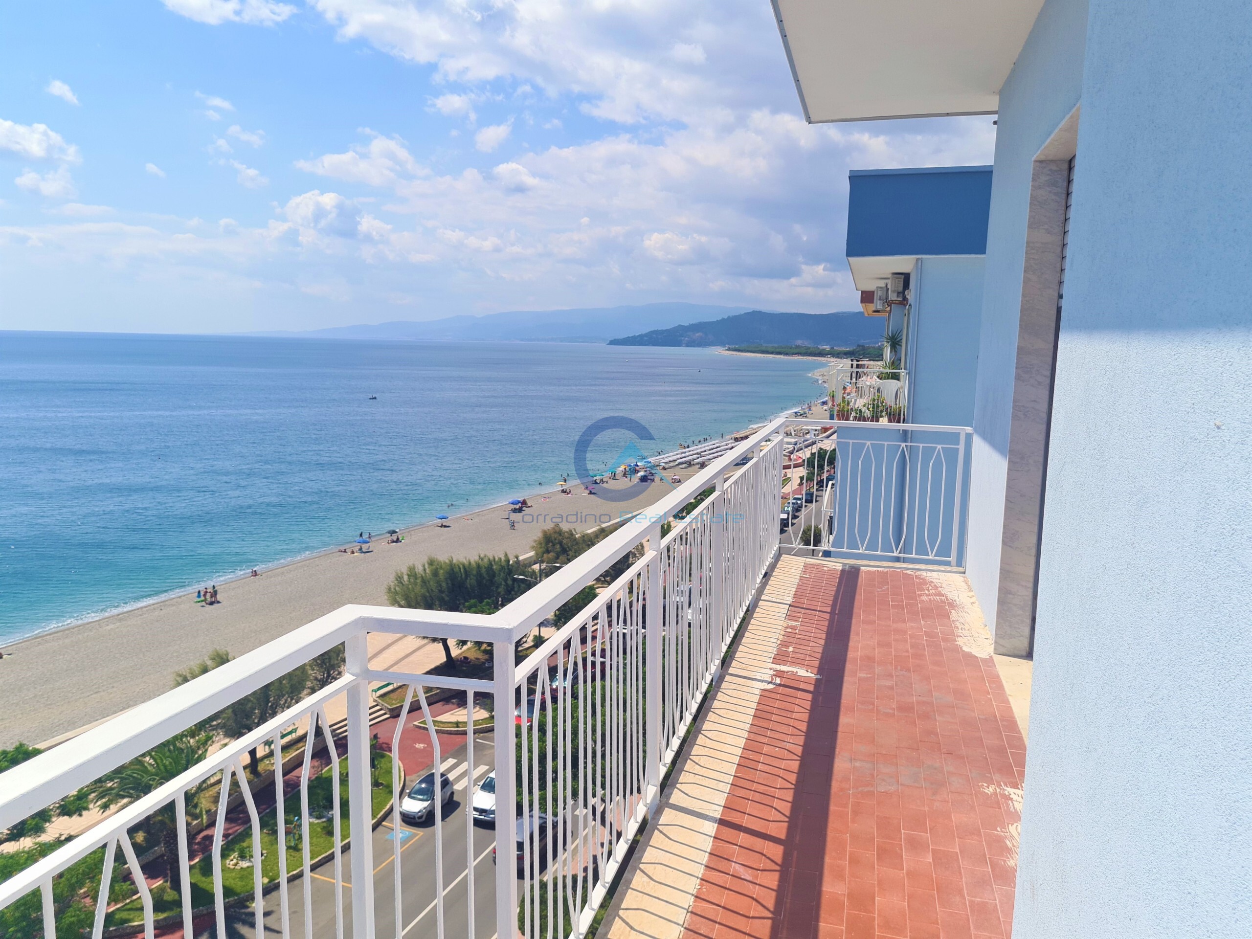 Quadrilocale con terrazzo, Catanzaro lungomare