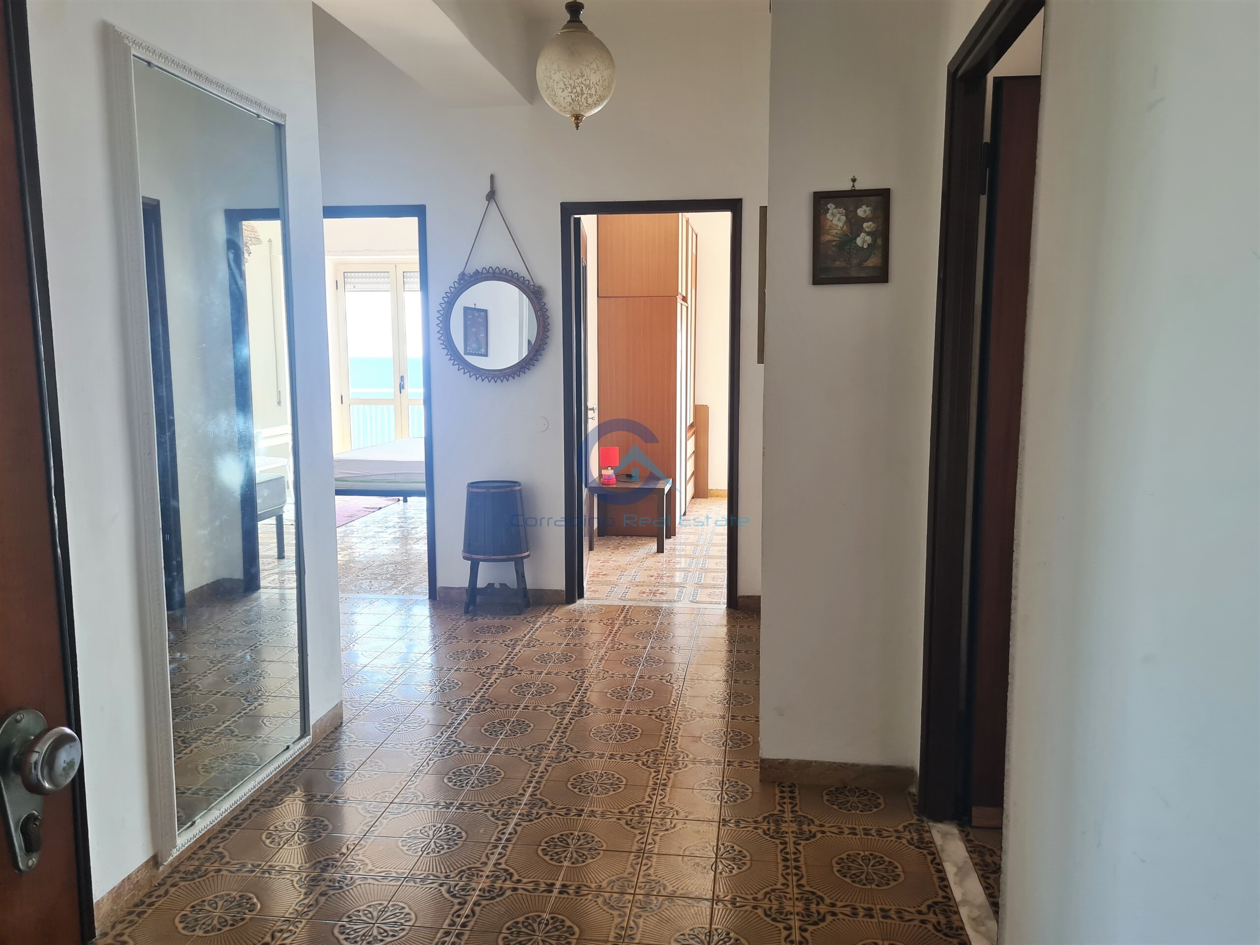 Quadrilocale con terrazzo, Catanzaro lungomare