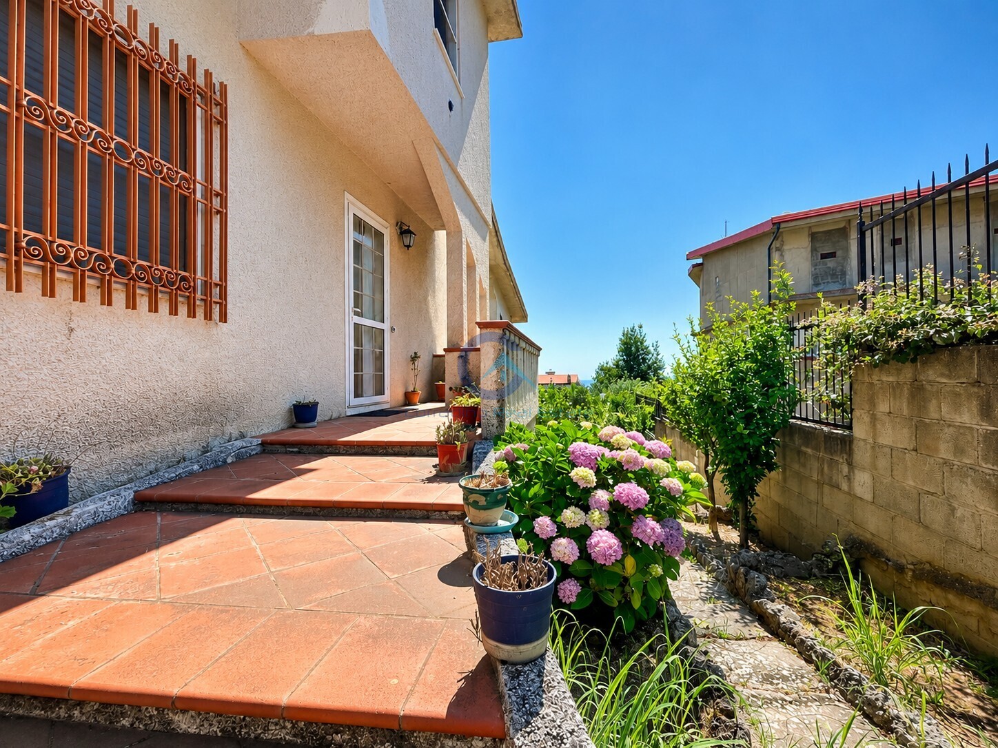 Casa indipendente con giardino in via po 9, Cropani