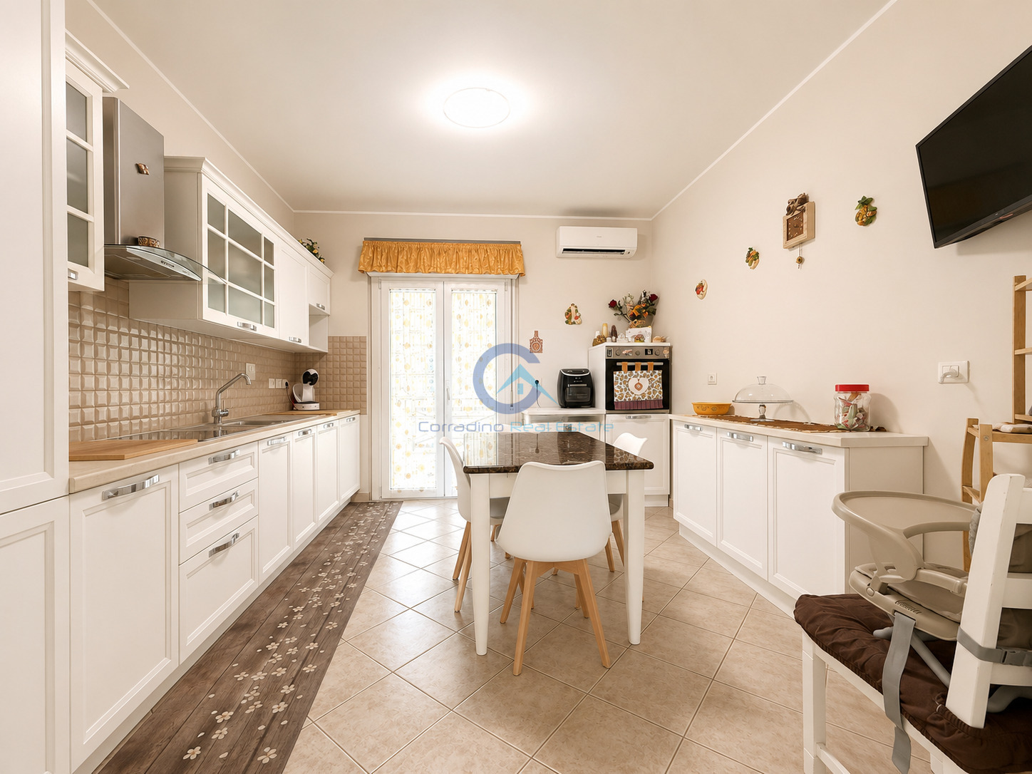 Quadrilocale con giardino in via eraclea 36d, Catanzaro