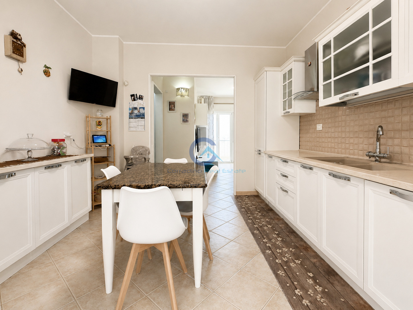 Quadrilocale con giardino in via eraclea 36d, Catanzaro