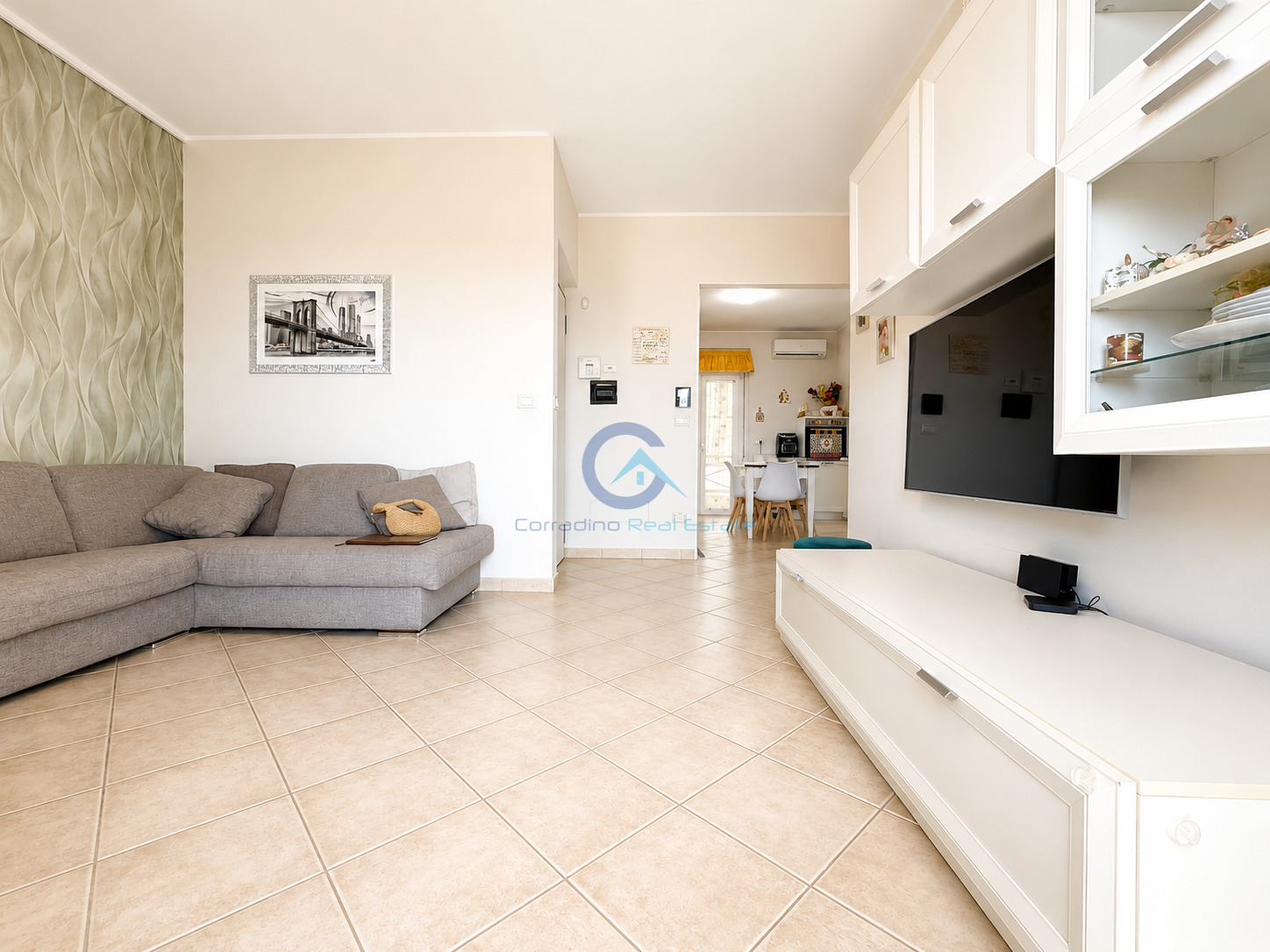 Quadrilocale con giardino in via eraclea 36d, Catanzaro