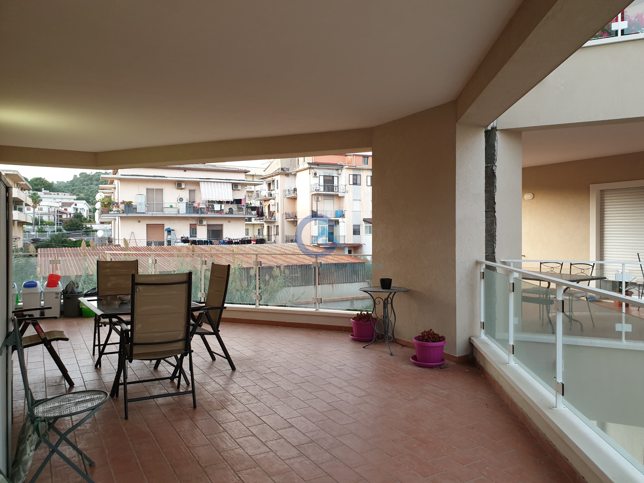 Trilocale con terrazzo, Catanzaro lungomare