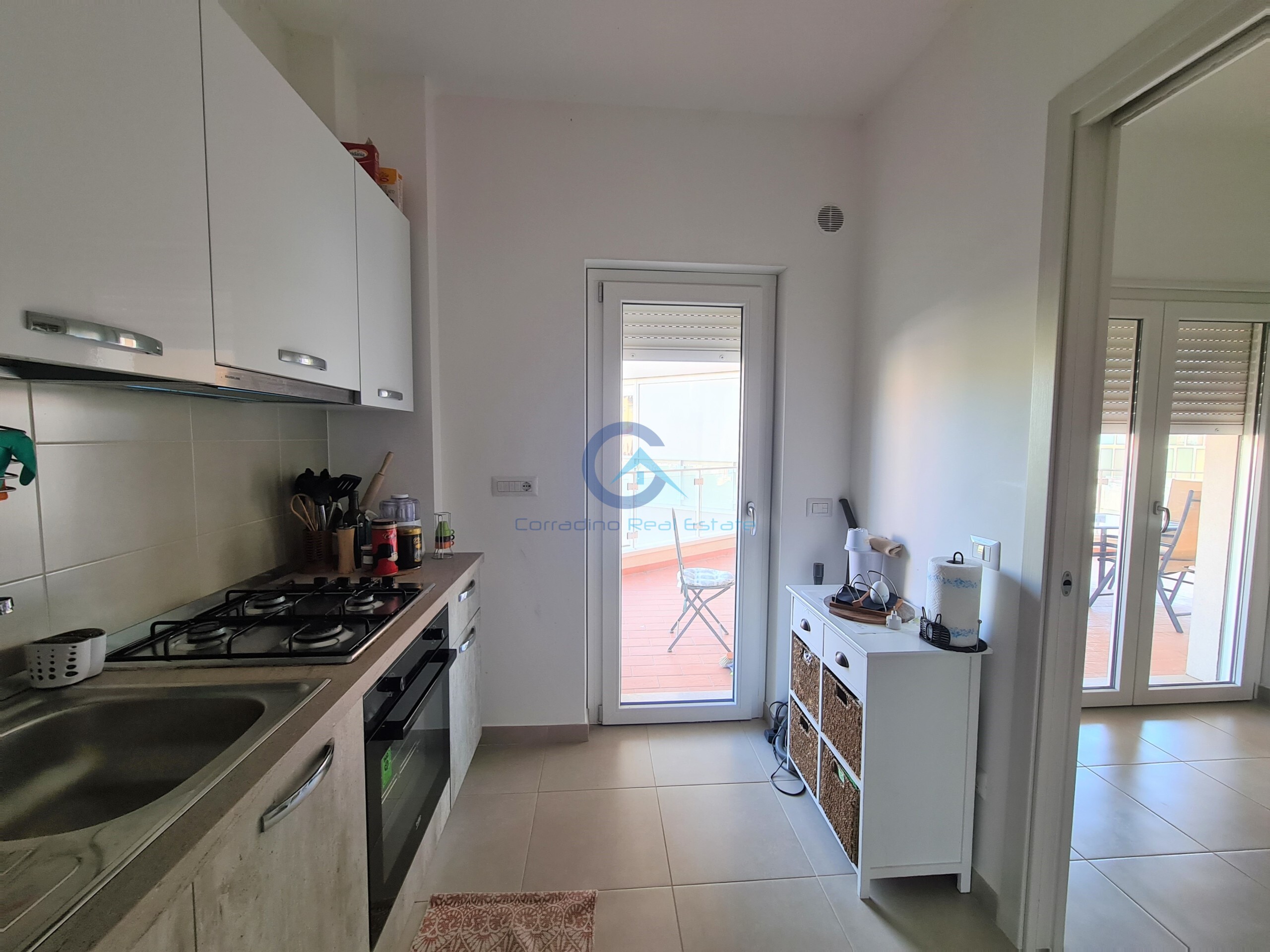 Trilocale con terrazzo, Catanzaro lungomare