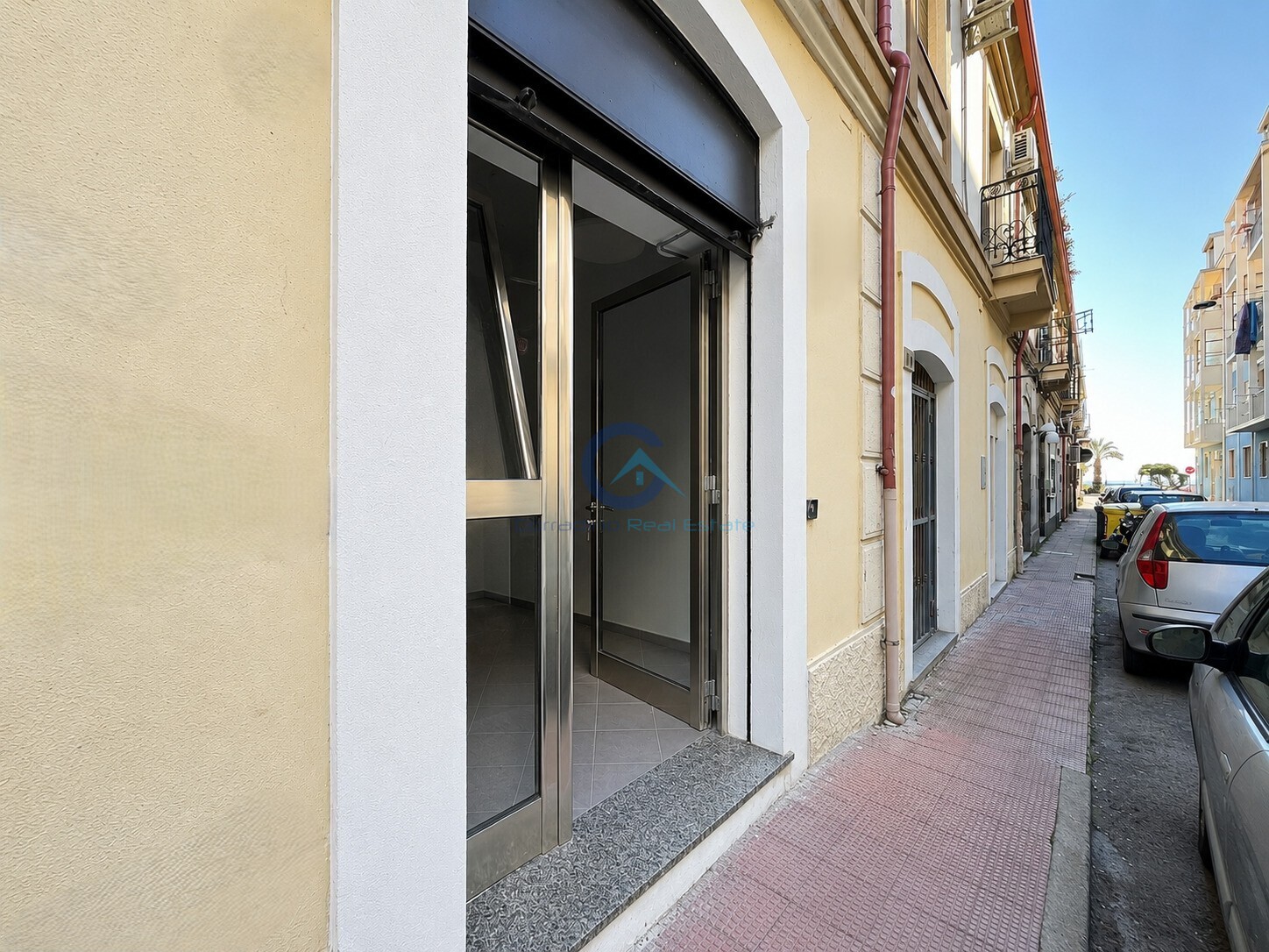 Locale commerciale in vendita in via zara 3, Catanzaro