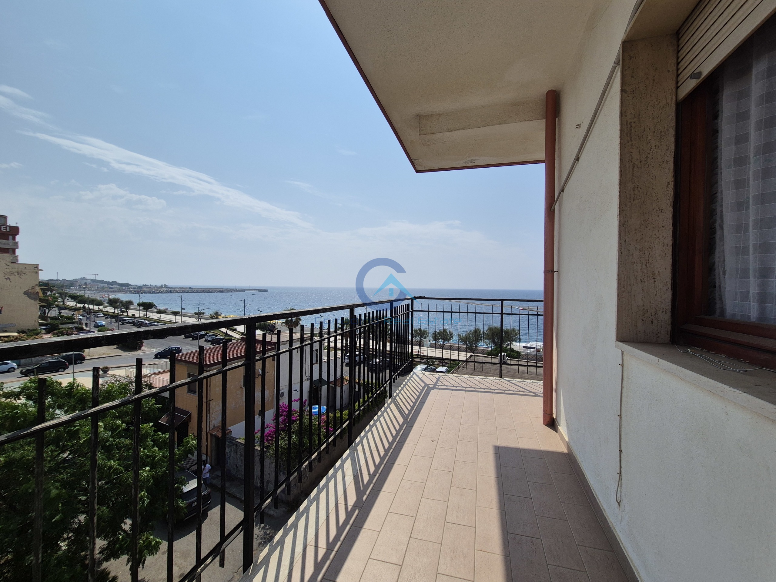 Appartamento con terrazzo, Catanzaro lido