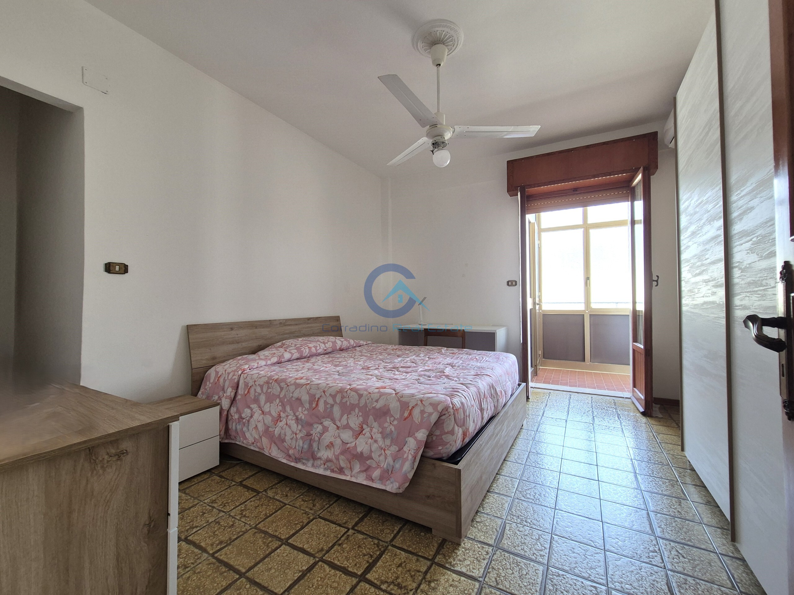 Appartamento con terrazzo, Catanzaro lido