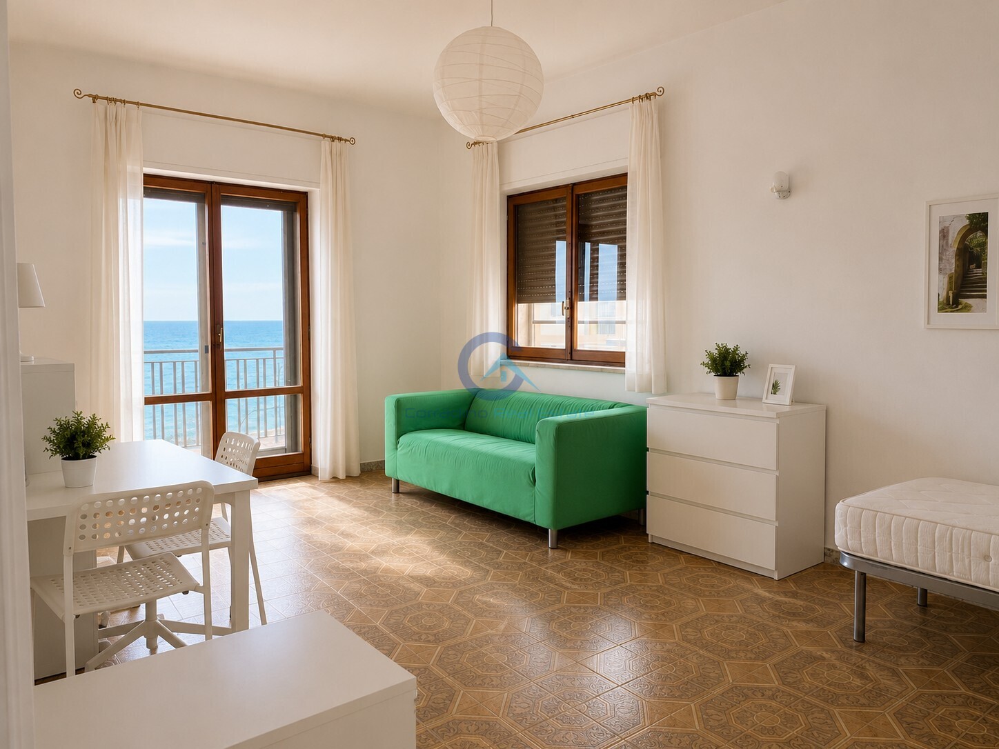 Quadrilocale vista mare in via f.caracciolo 1, Catanzaro