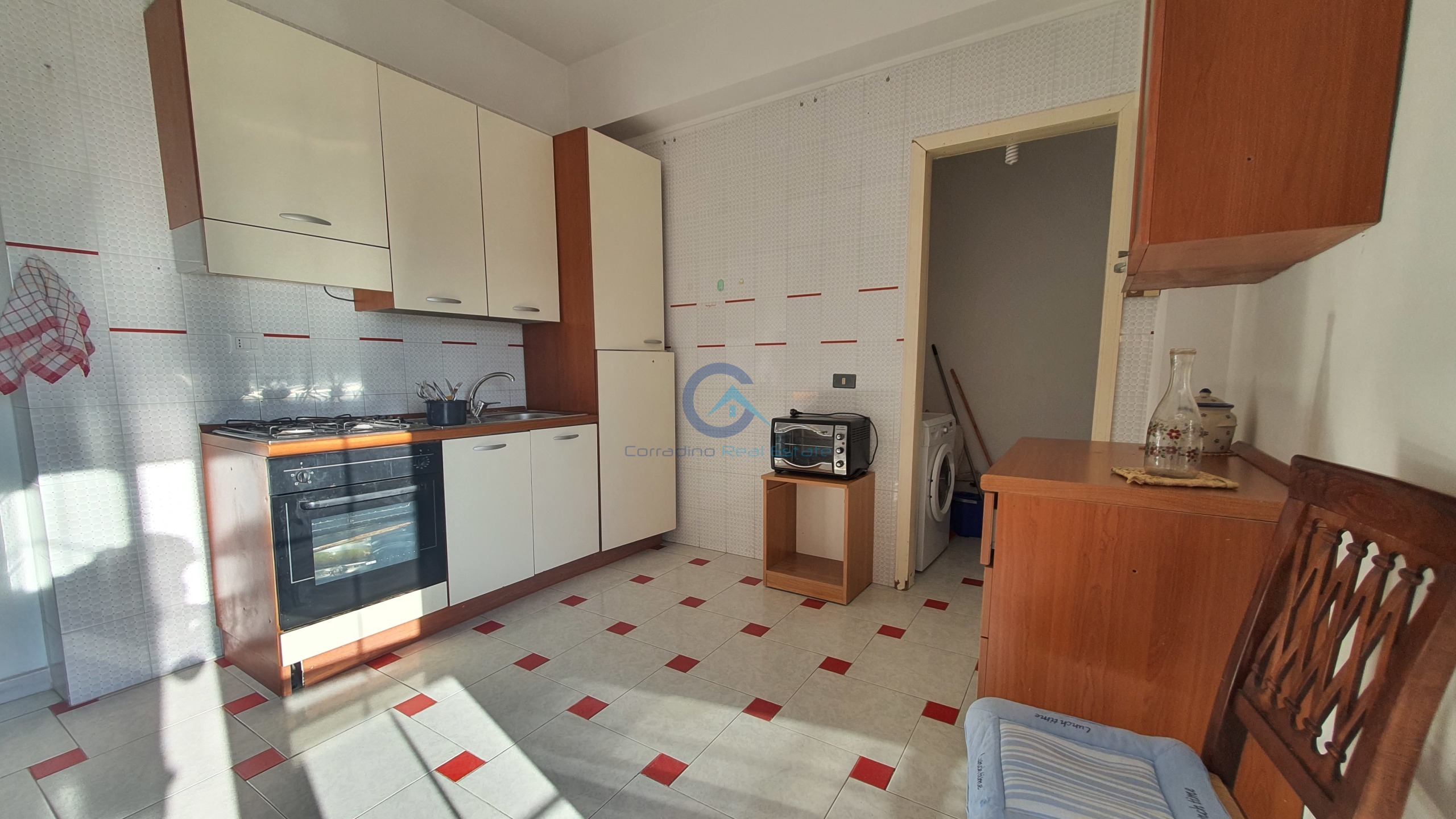 Trilocale con terrazzo, Catanzaro germaneto
