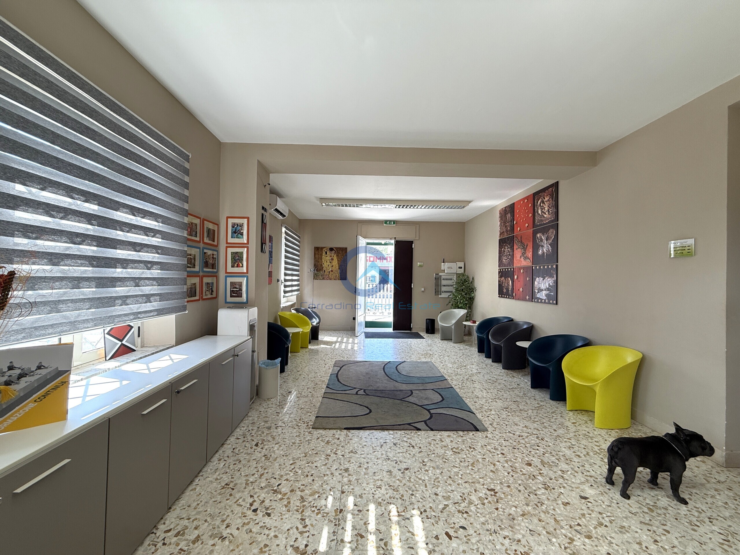 Ufficio ristrutturato in viale magna grecia 247, Catanzaro