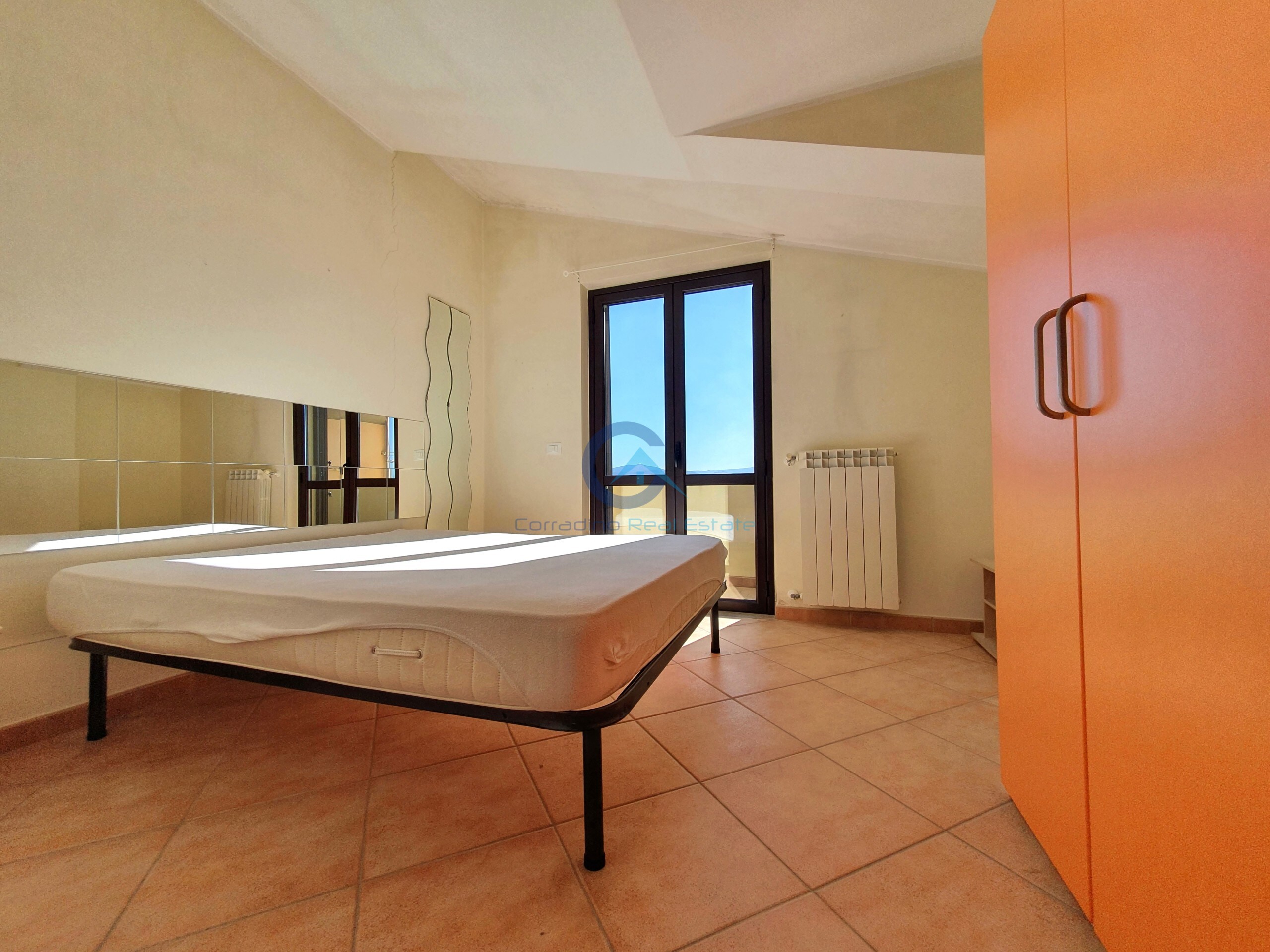 Attico con terrazzo, Catanzaro germaneto