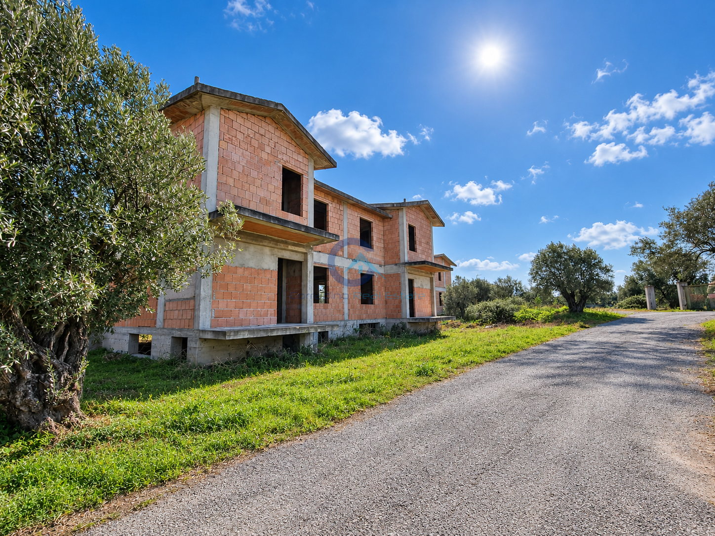 Rustico con giardino in villaggio conca d'oro, Simeri Crichi