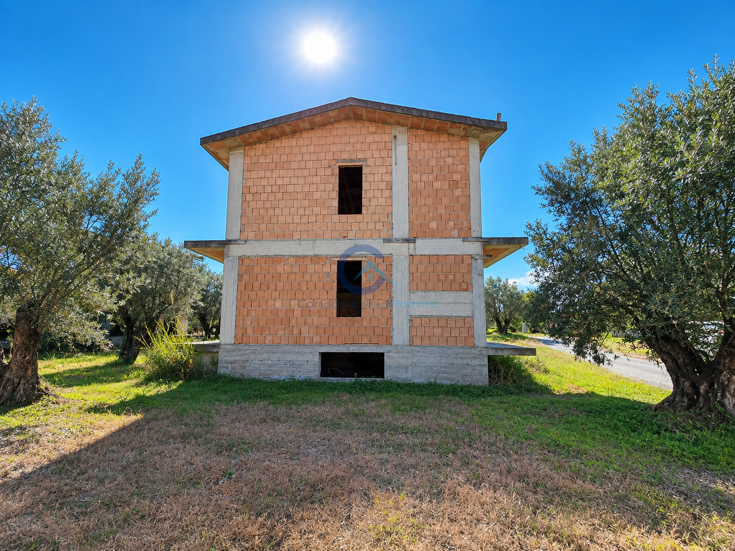Rustico con giardino in villaggio conca d'oro, Simeri Crichi