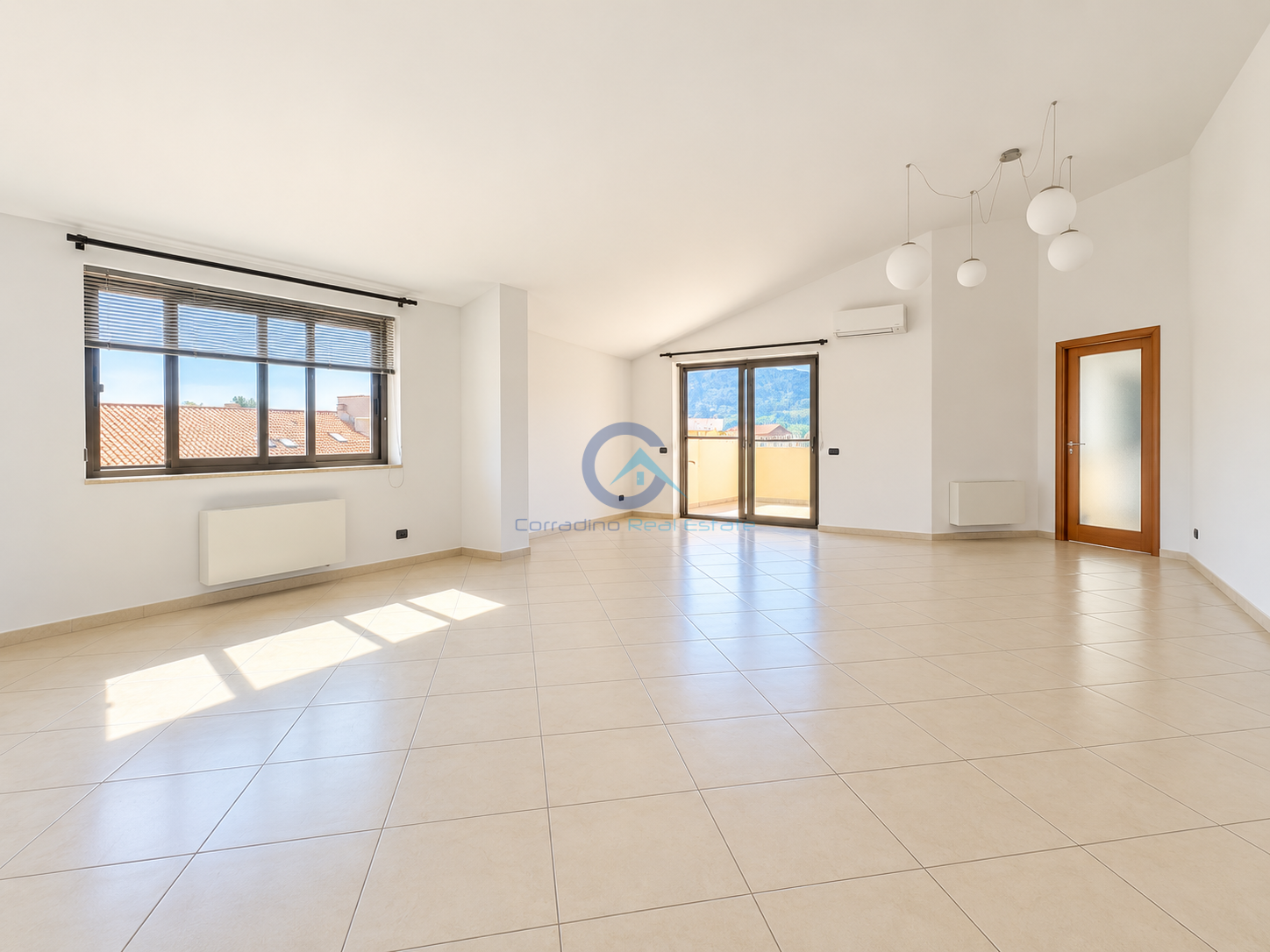Attico con terrazzo in via laerte 23, Squillace