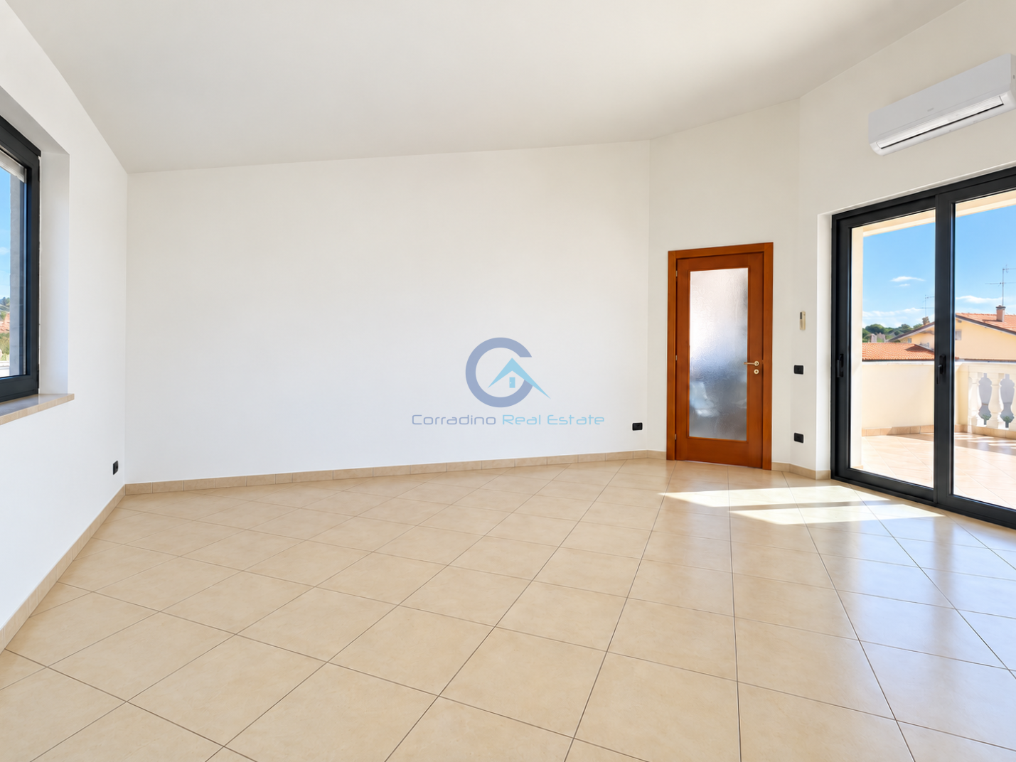 Attico con terrazzo in via laerte 23, Squillace
