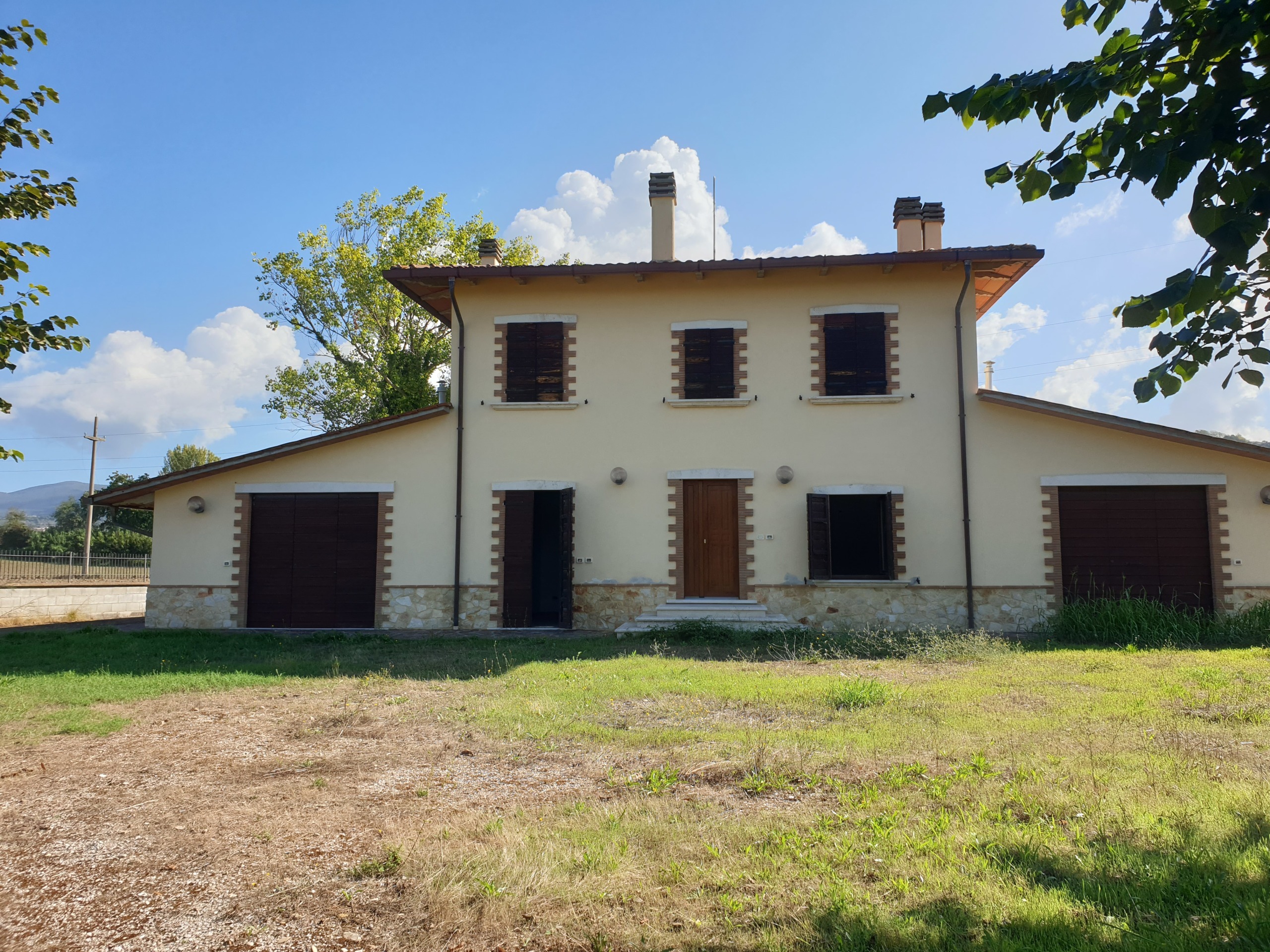 Villa con giardino in madonna del porto, Guardea