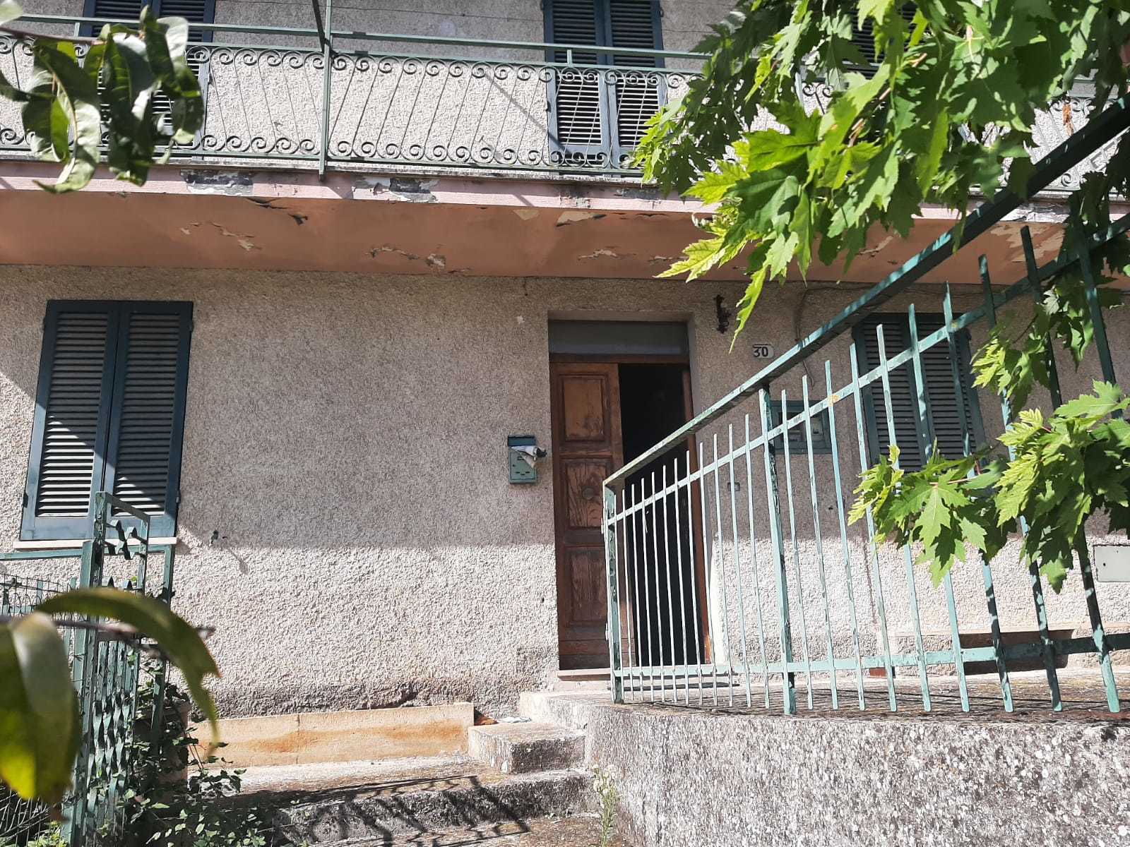 Casa indipendente con giardino in via del colle 30, Amelia