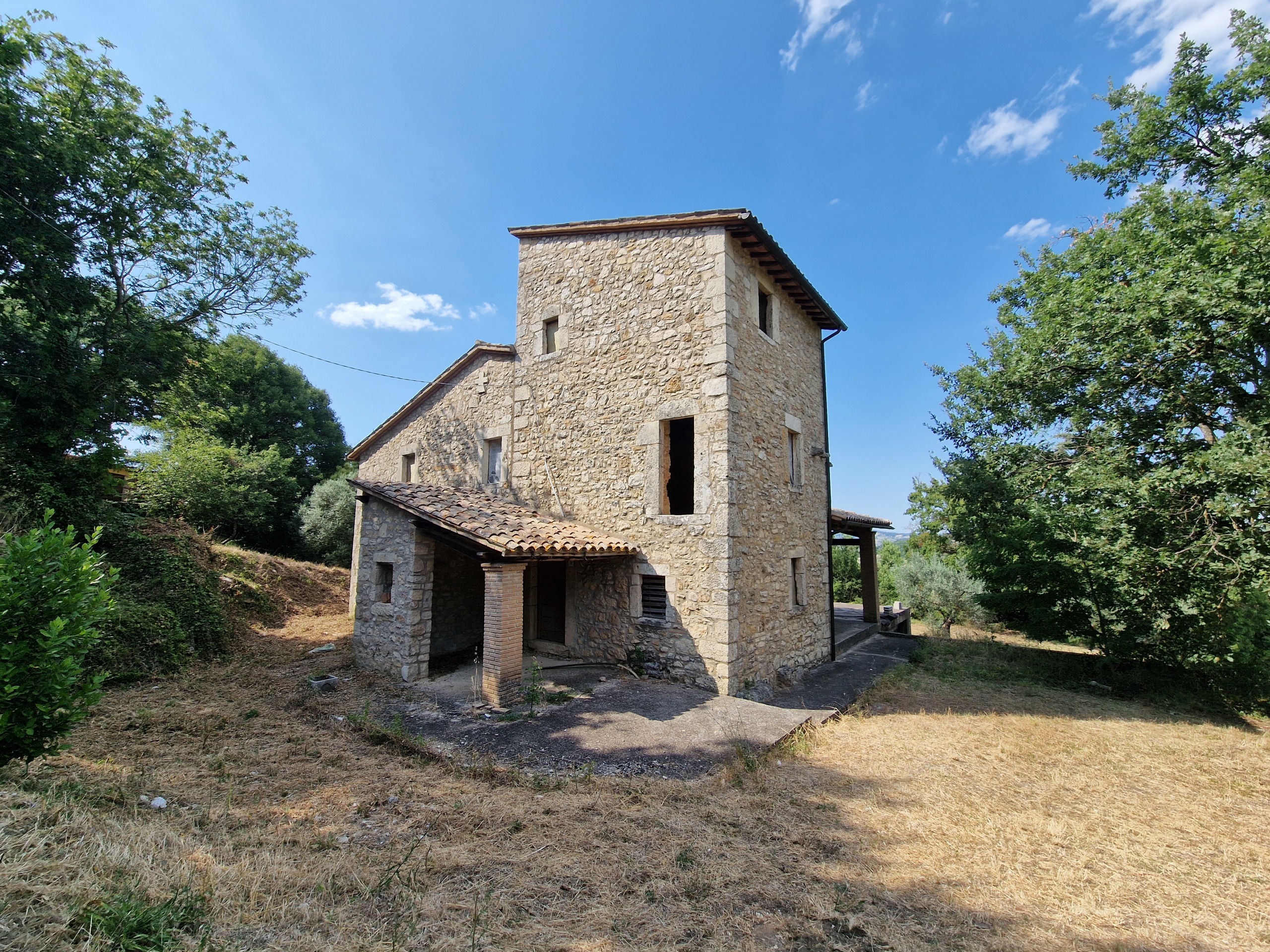 Casa indipendente con giardino in civitella del lago, Baschi