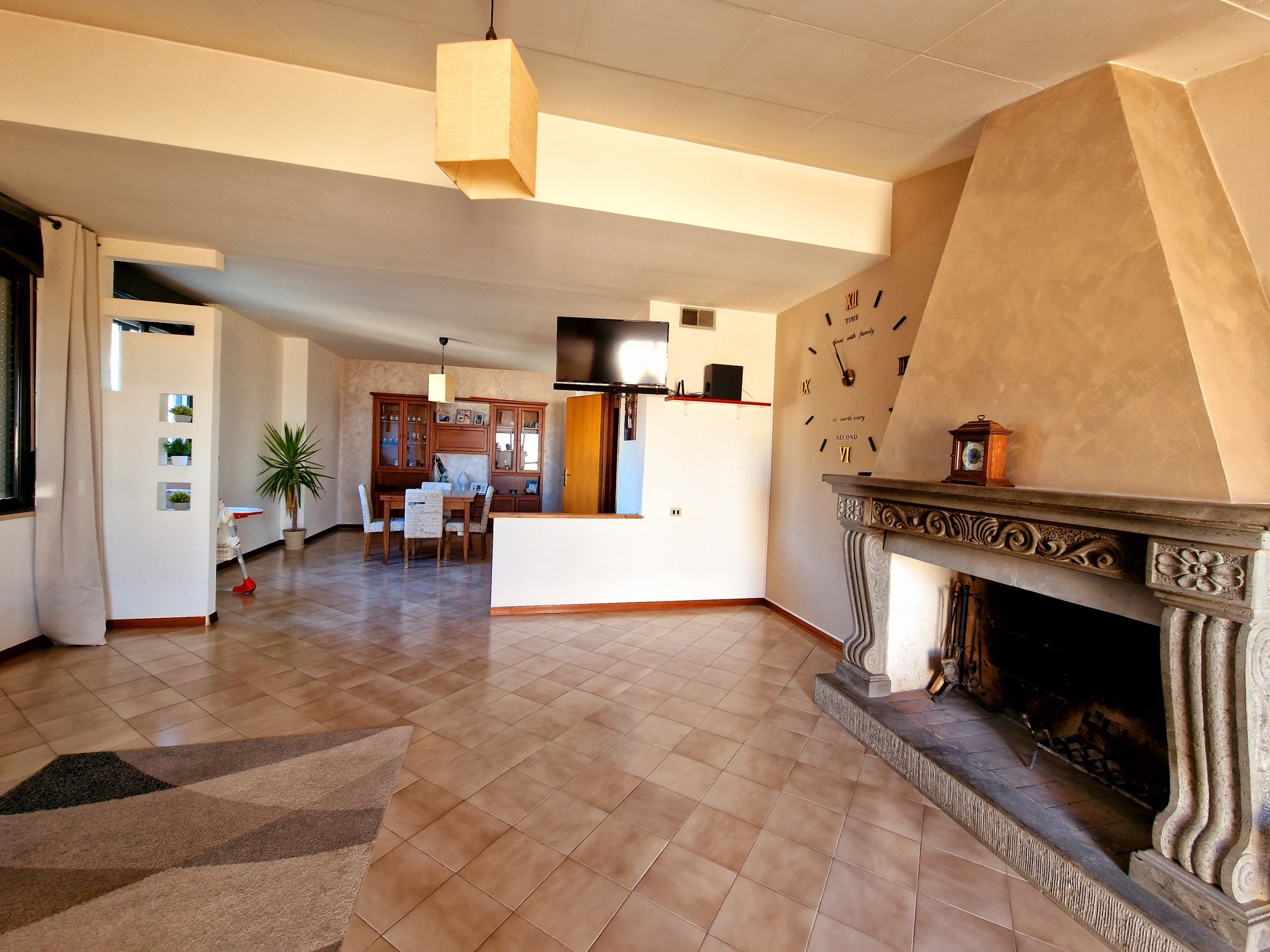 Mansarda con terrazzi in via piagge 2, Guardea