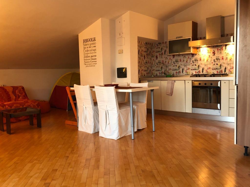 Mansarda con terrazzo in via roma 208, Avigliano Umbro