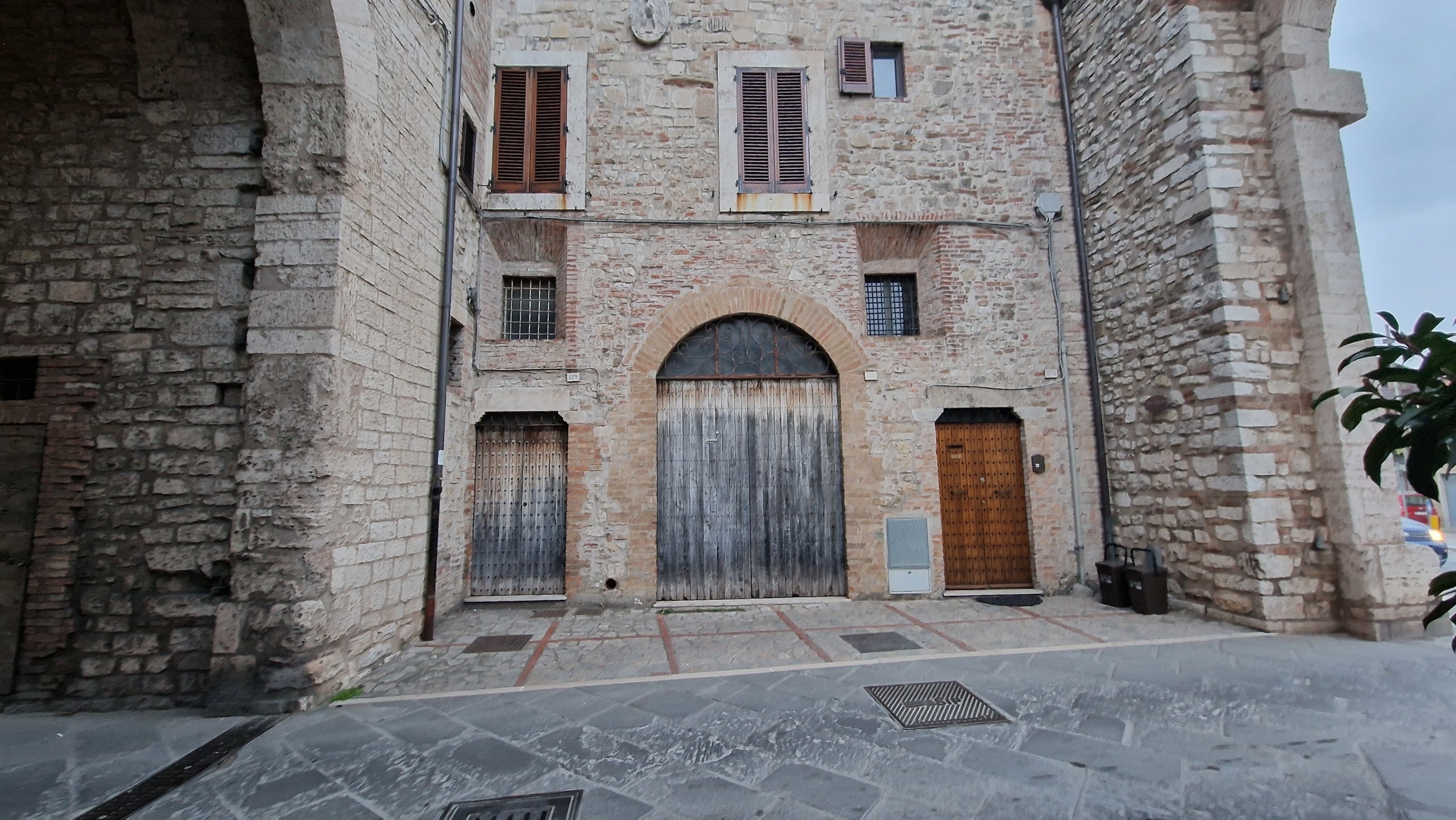 Locale commerciale da ristrutturare in via giacomo matteotti, Todi